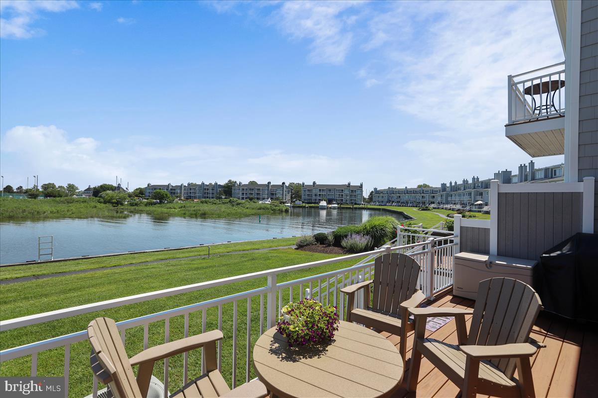 OYSTER COVE - Residential