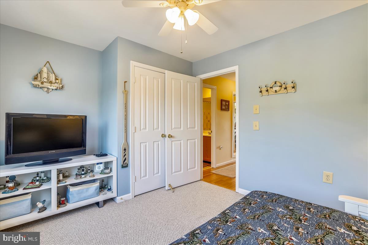 OYSTER COVE - Residential