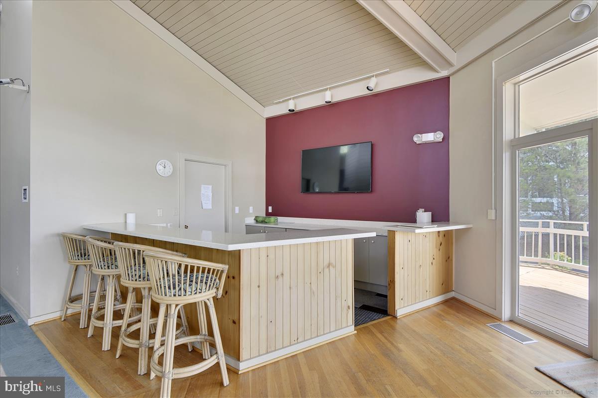 OYSTER COVE - Residential