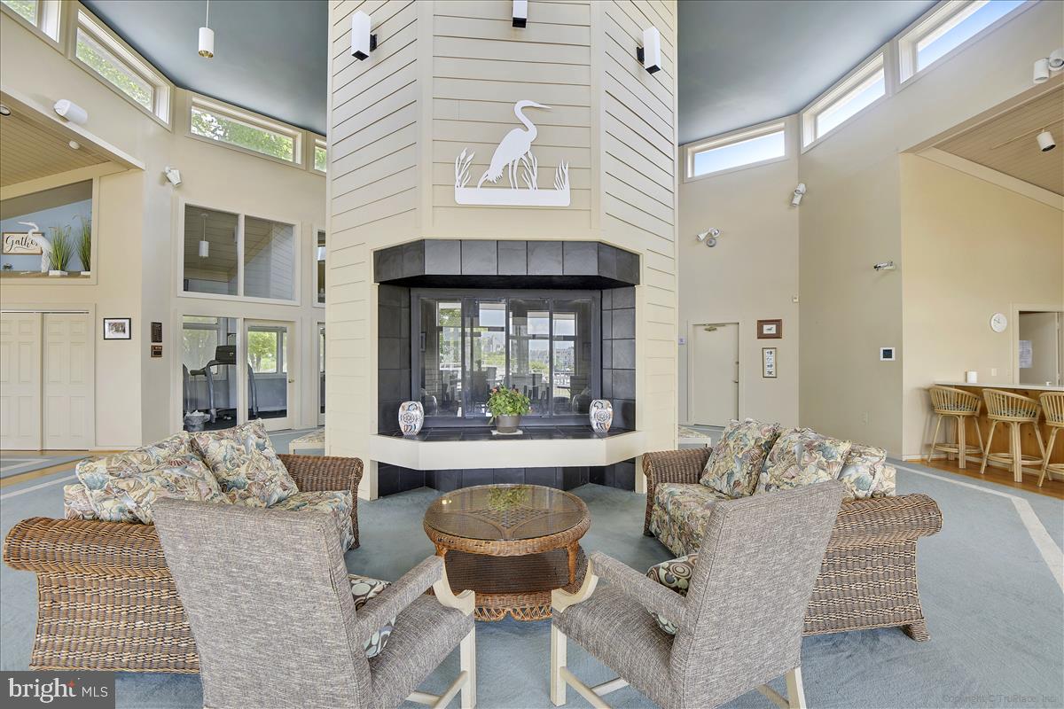 OYSTER COVE - Residential