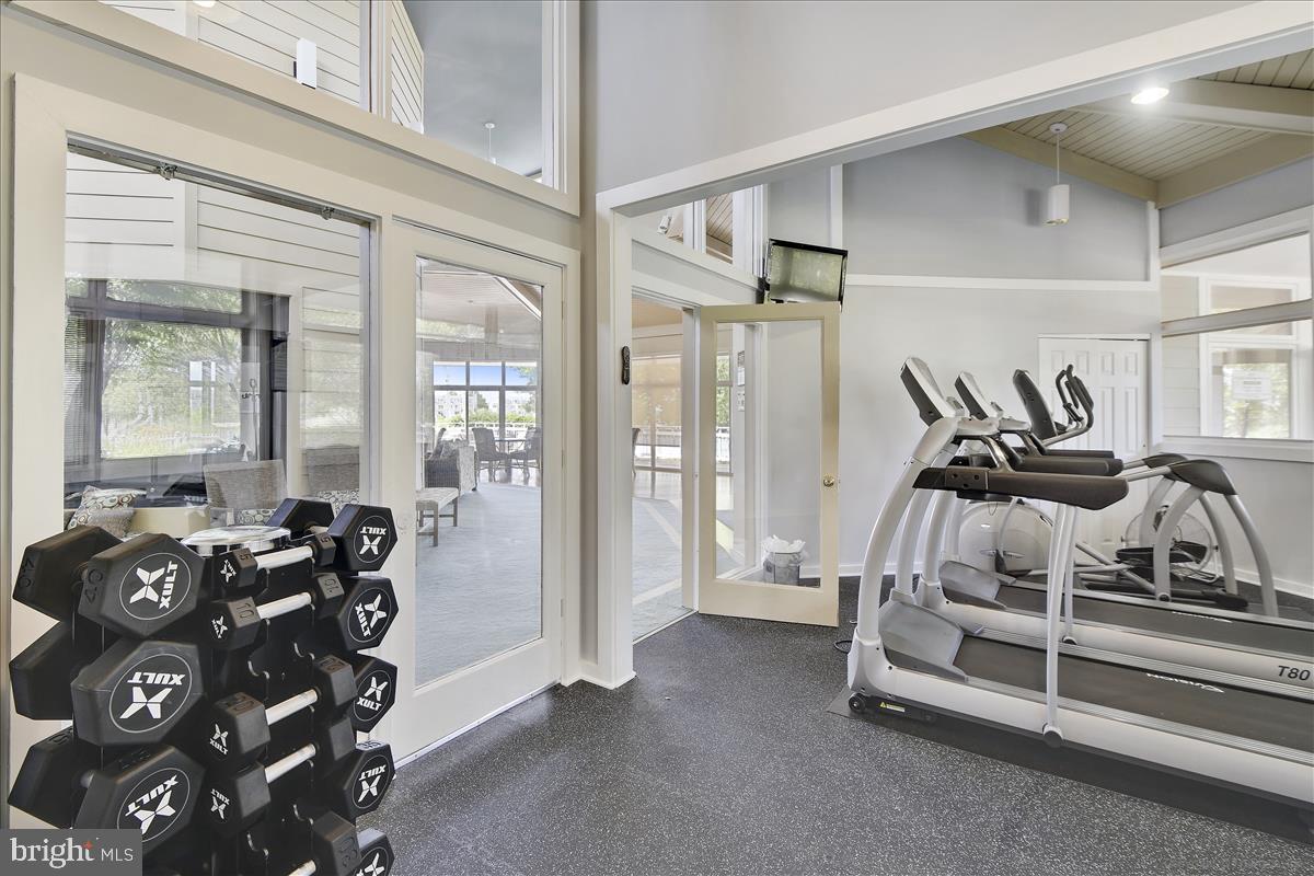 OYSTER COVE - Residential