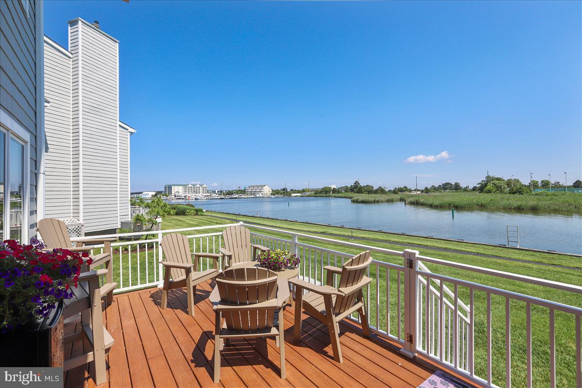 OYSTER COVE - Residential