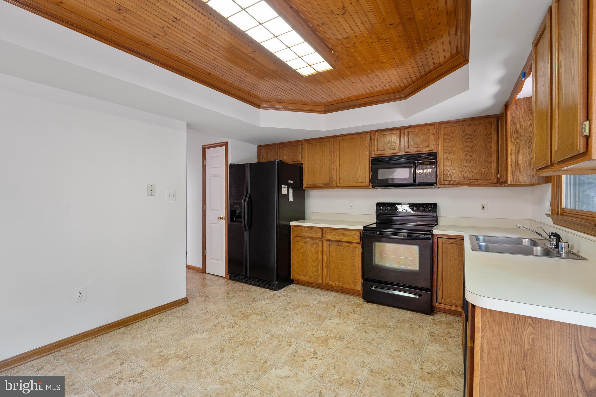 LAKE OF THE WOODS - Residential