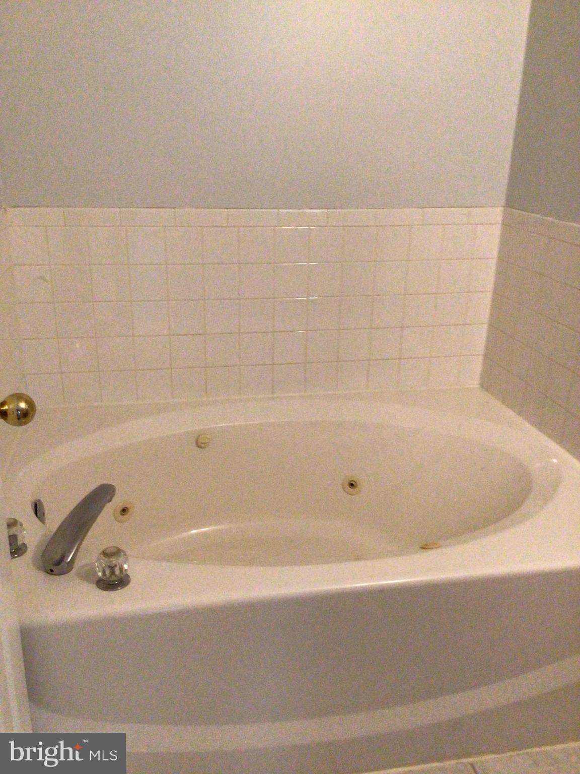 LAKE POINTE AT TOWN CENTER - Residential Lease