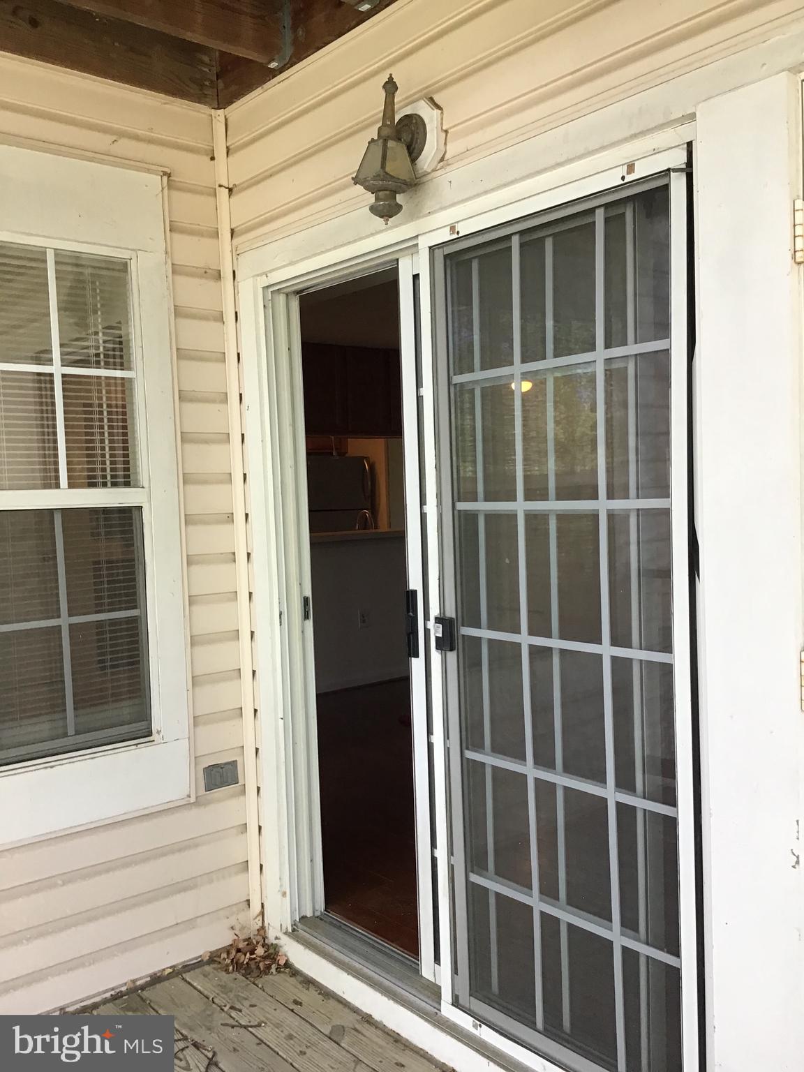 LAKE POINTE AT TOWN CENTER - Residential Lease