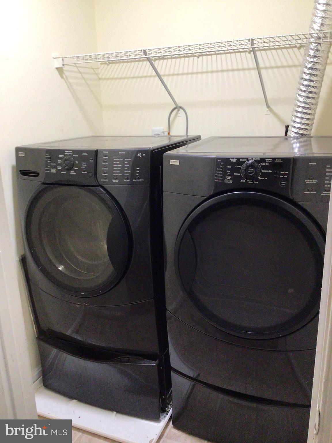 LAKE POINTE AT TOWN CENTER - Residential Lease