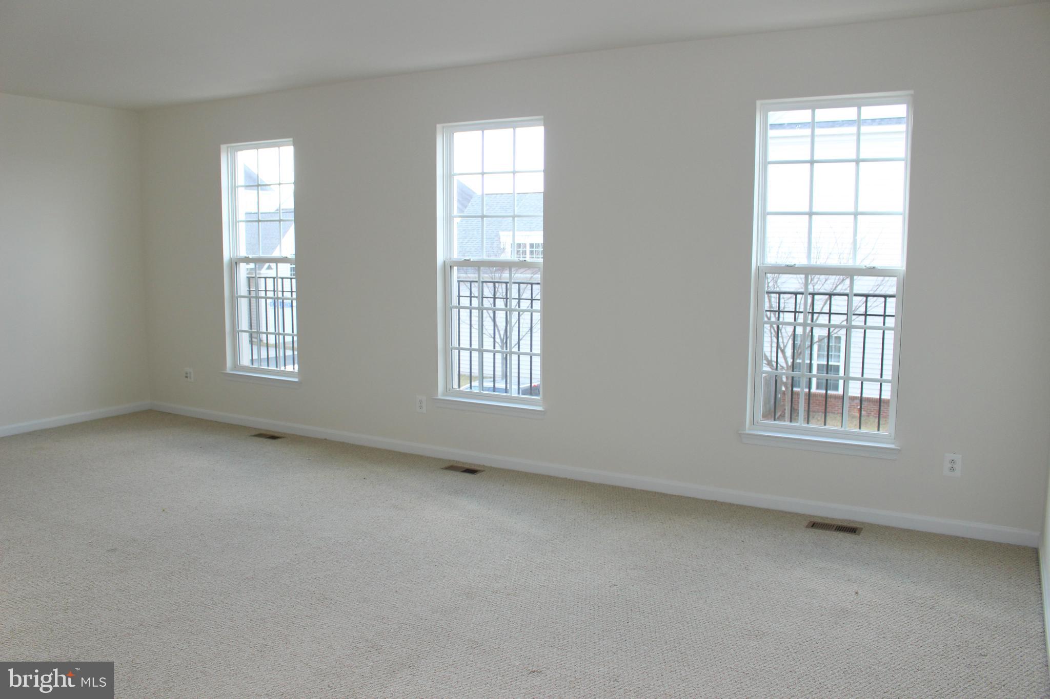 VILLAGE GREEN - Residential Lease