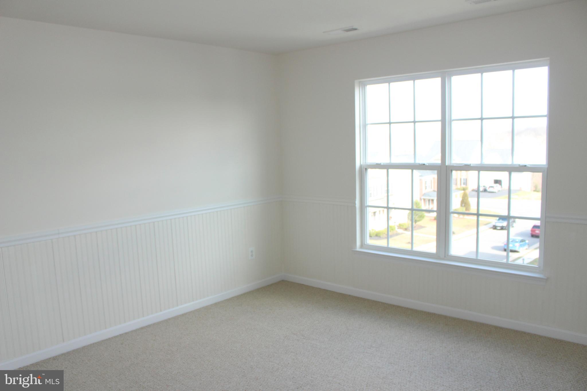 VILLAGE GREEN - Residential Lease