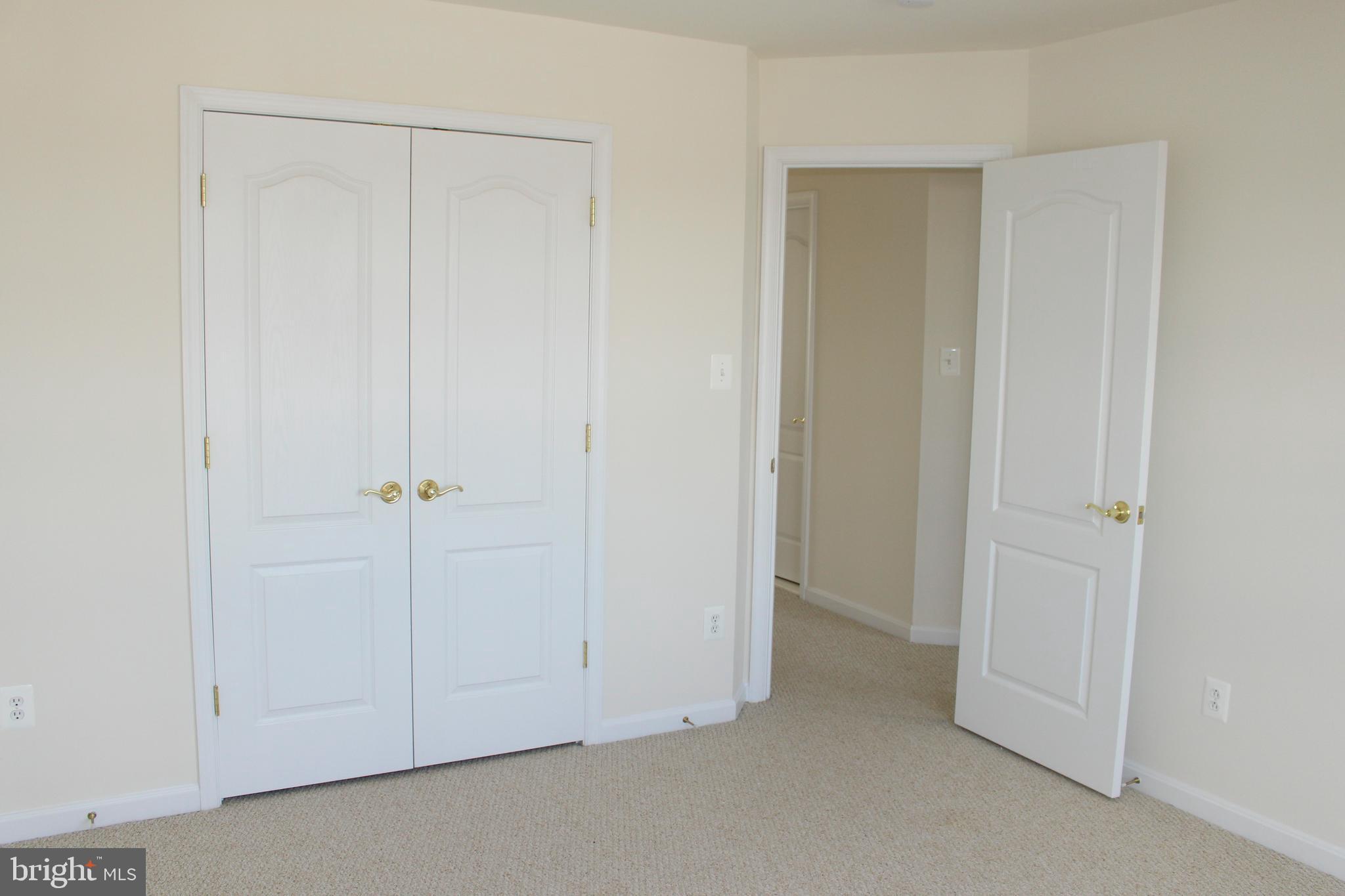 VILLAGE GREEN - Residential Lease