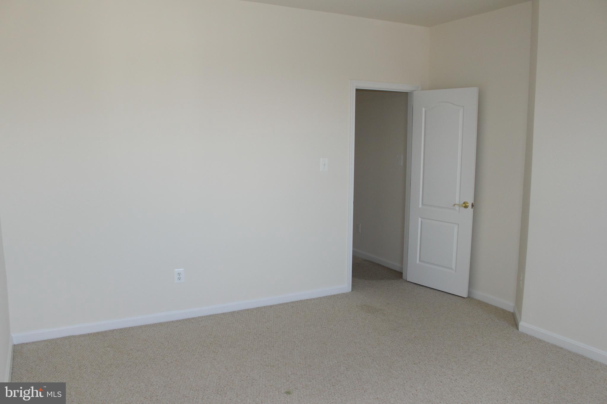 VILLAGE GREEN - Residential Lease