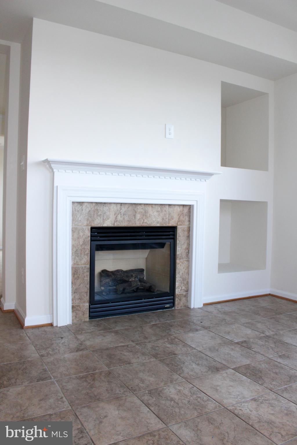 VILLAGE GREEN - Residential Lease