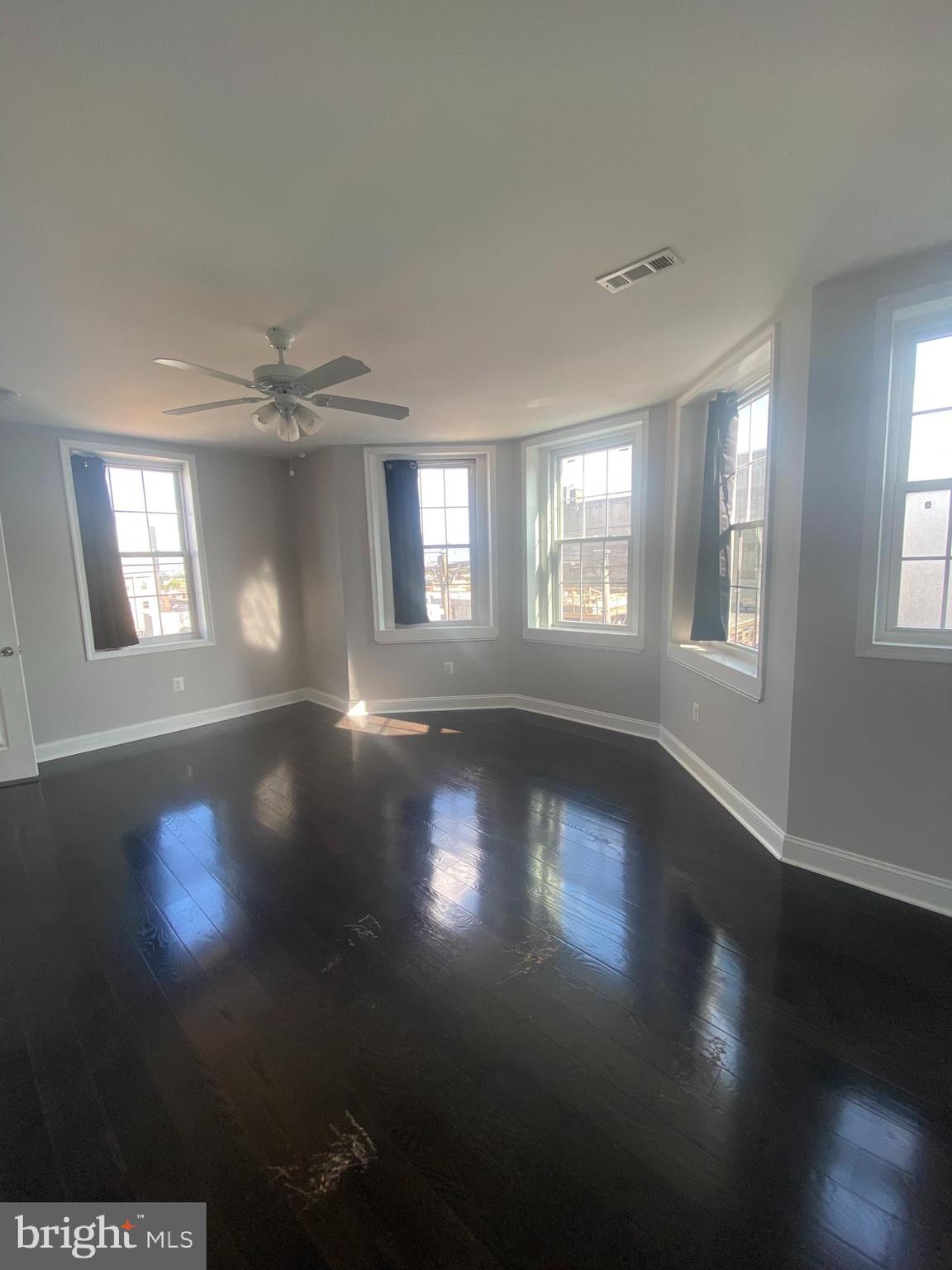 POPLAR - Residential Lease