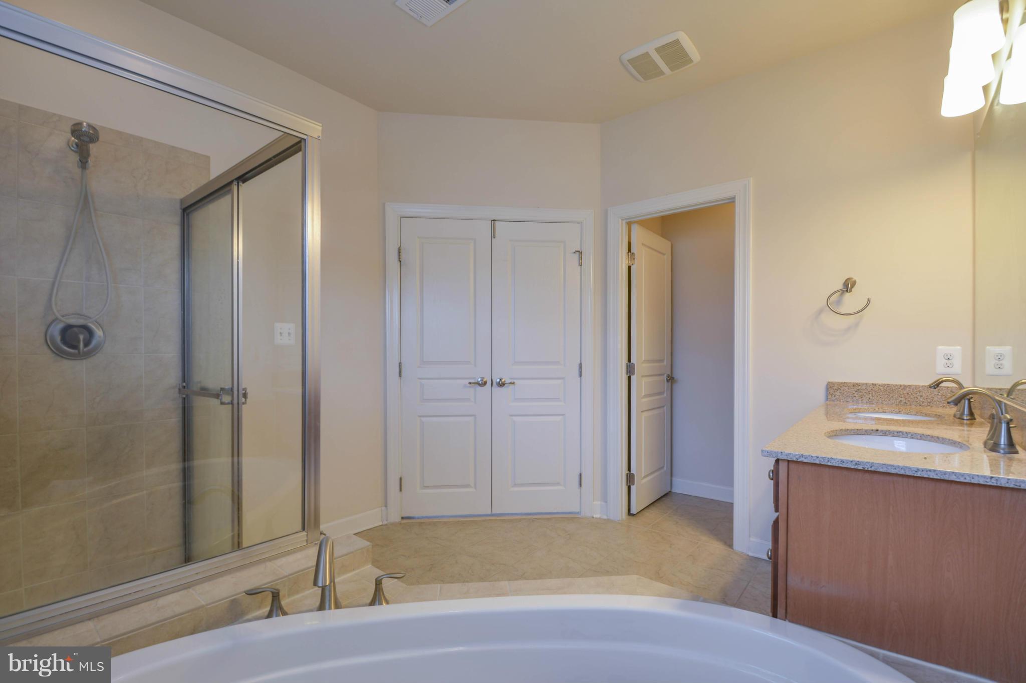 ELLICOTT SQUARE - Residential Lease