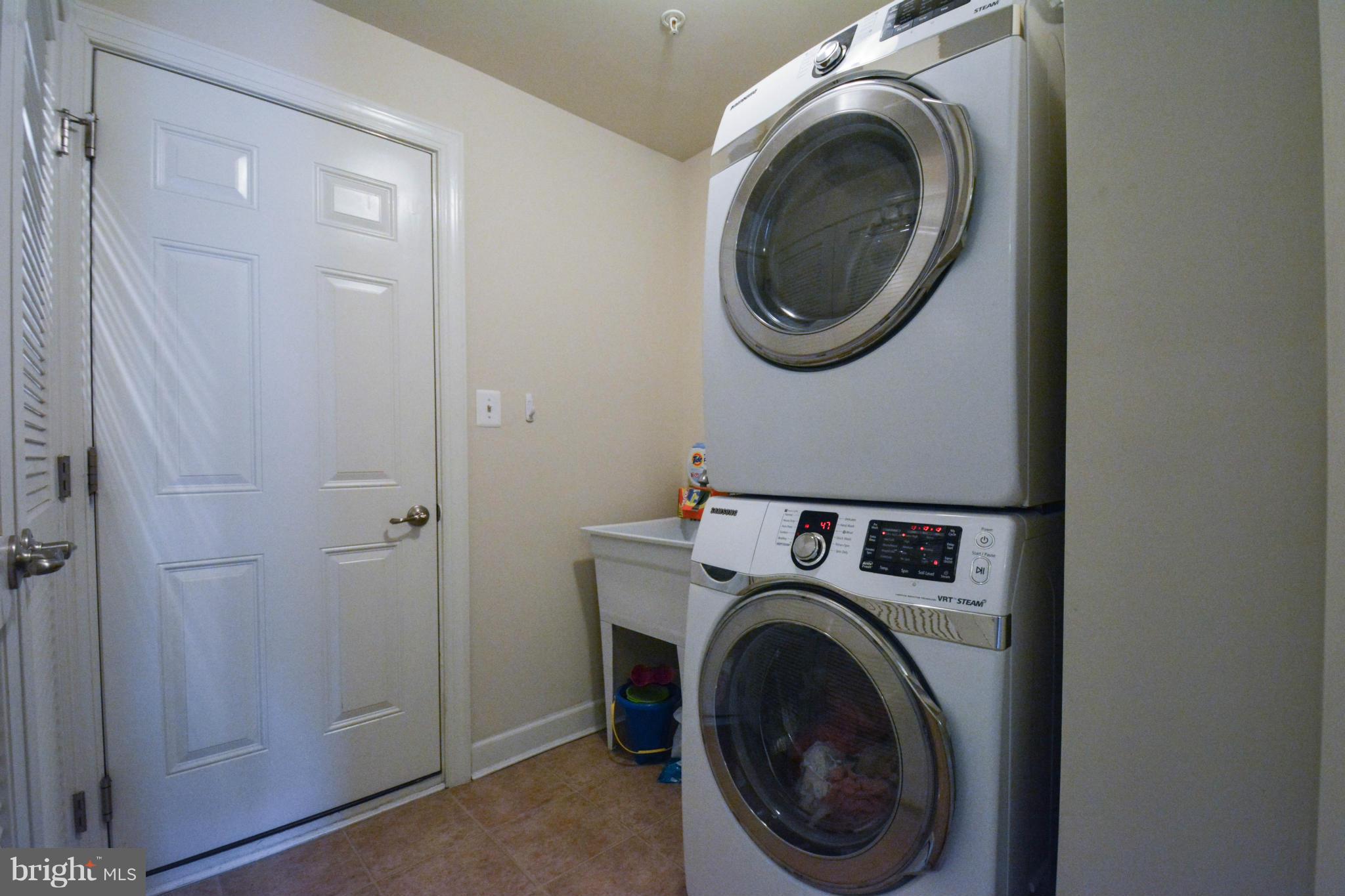 ELLICOTT SQUARE - Residential Lease