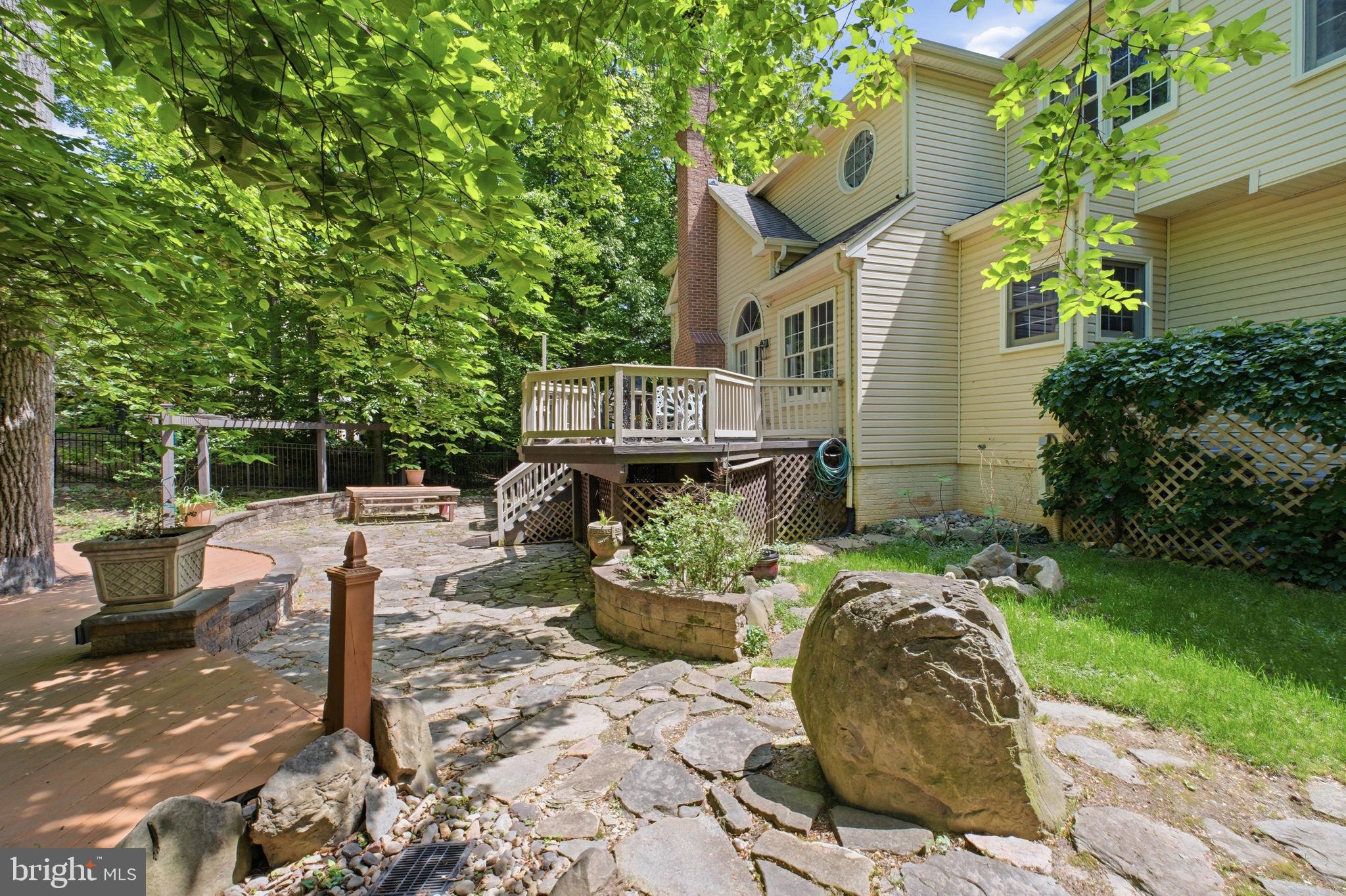 BARRINGTON - Residential