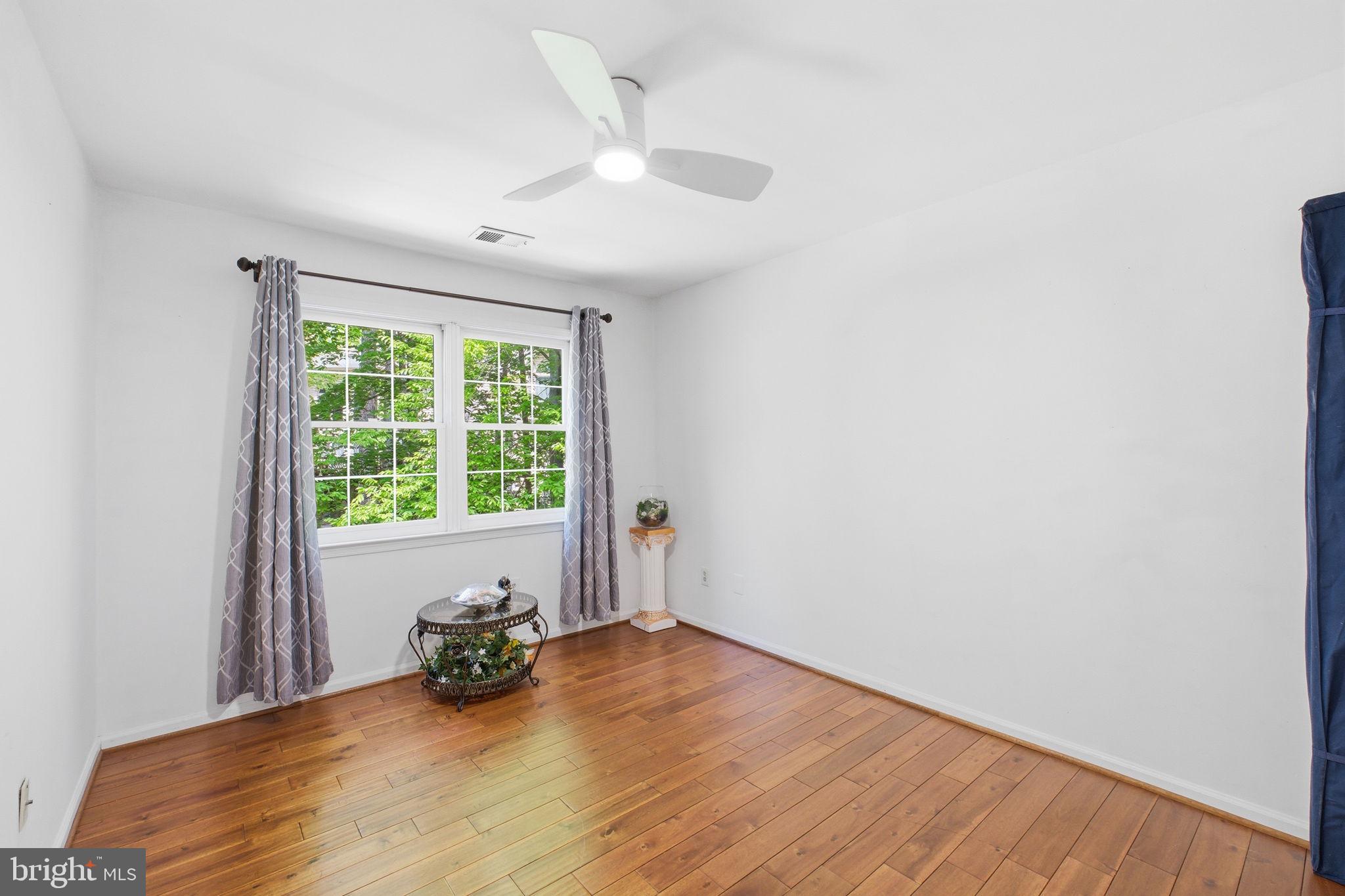 BARRINGTON - Residential