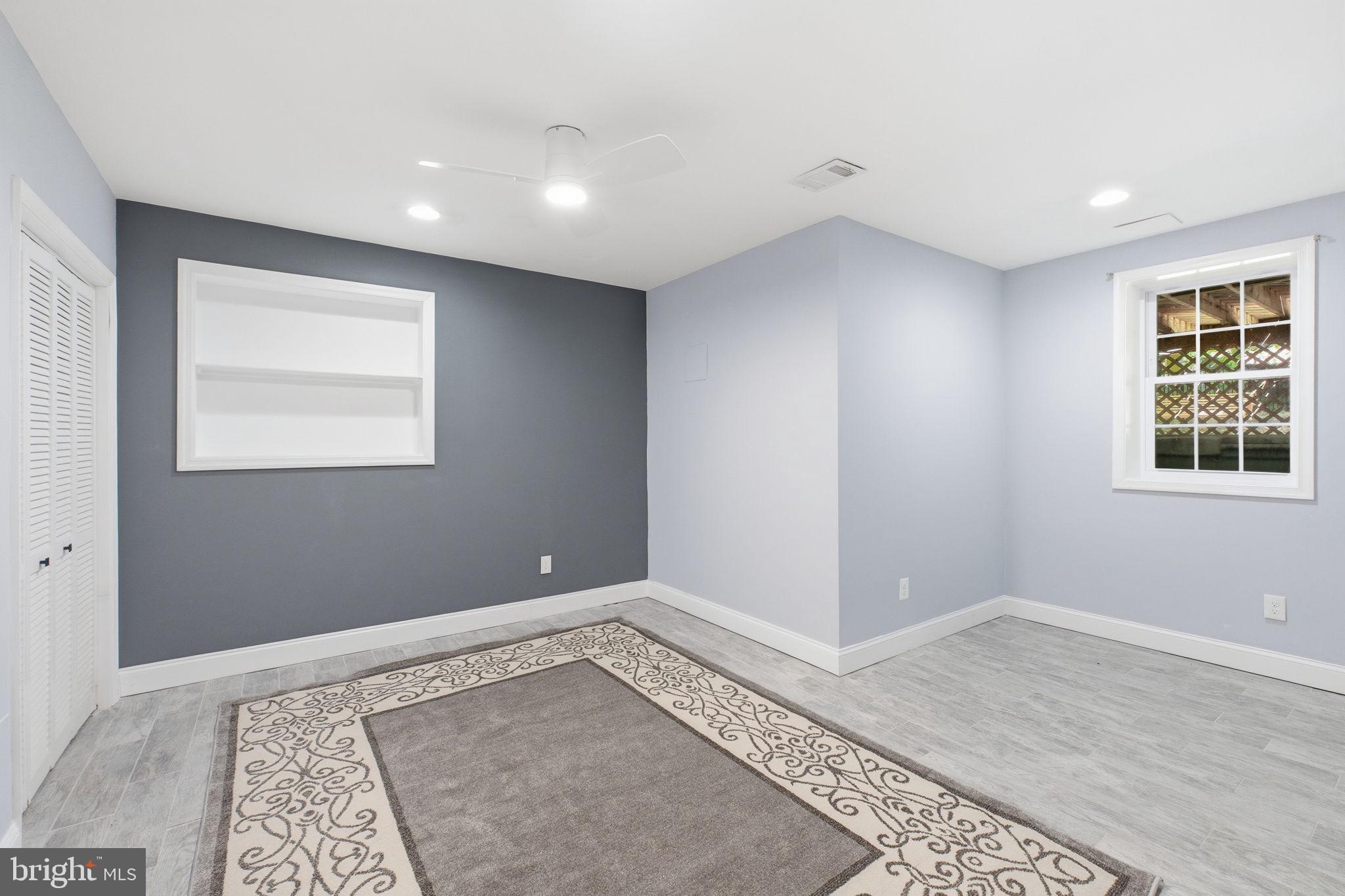 BARRINGTON - Residential