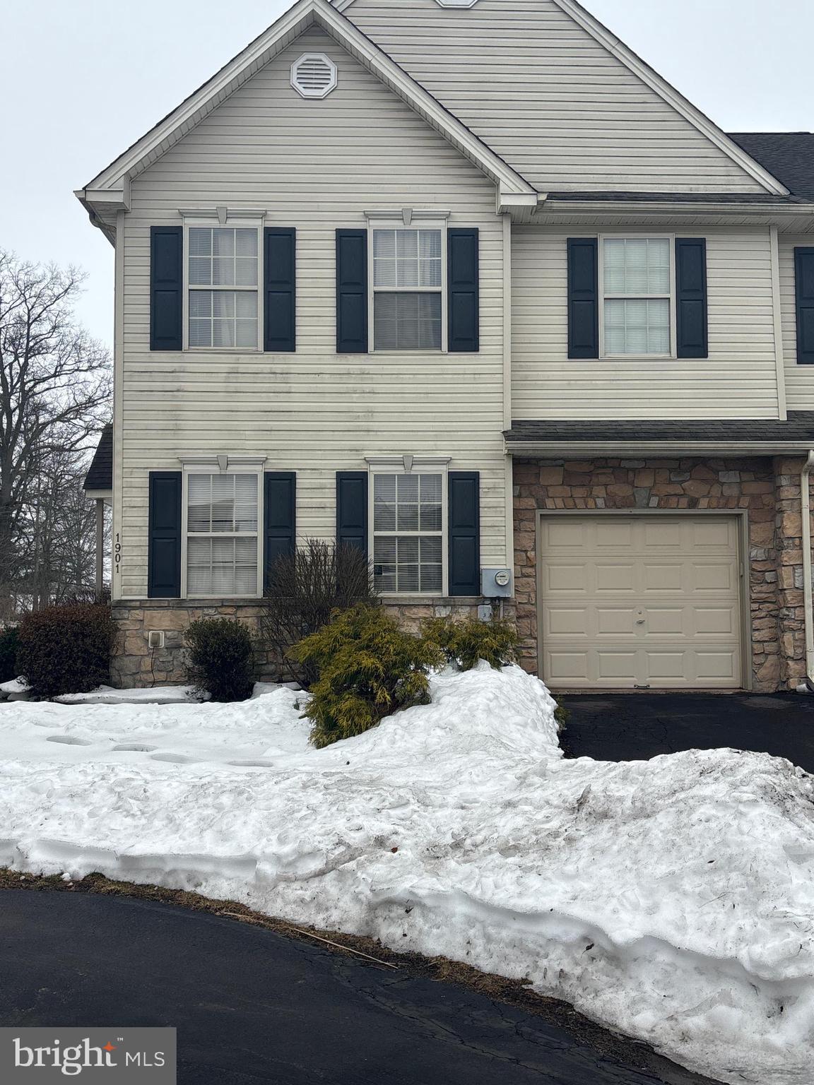 WATERFORD GREENE - Residential