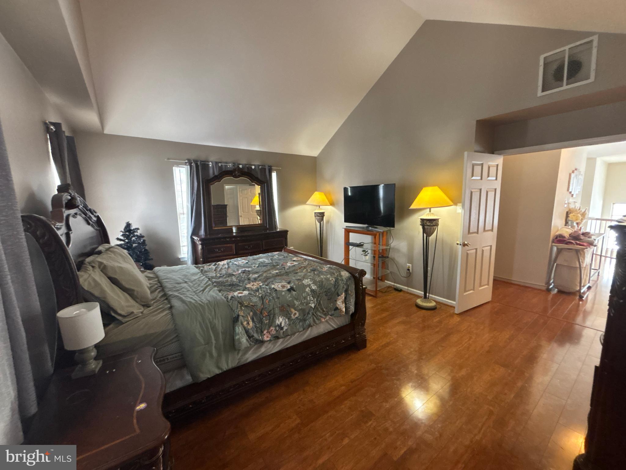 WATERFORD GREENE - Residential