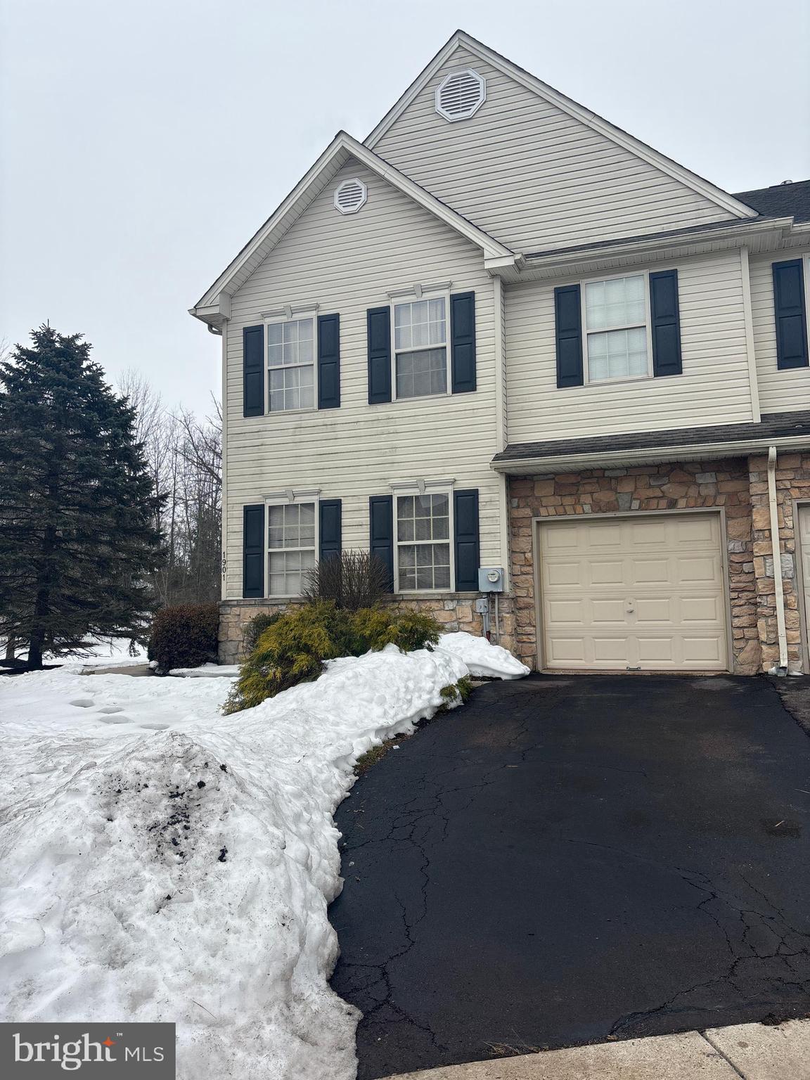 WATERFORD GREENE - Residential