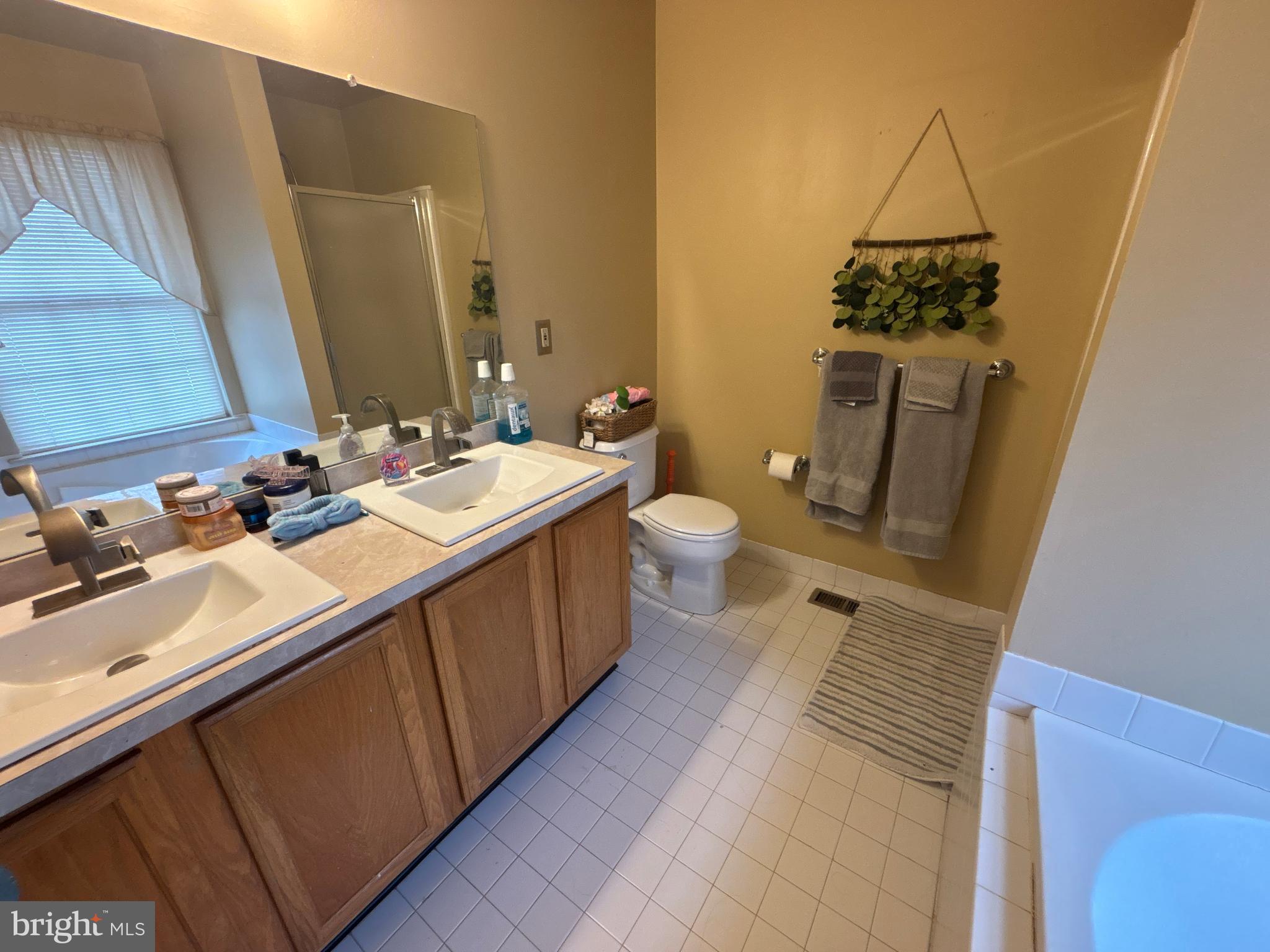 WATERFORD GREENE - Residential