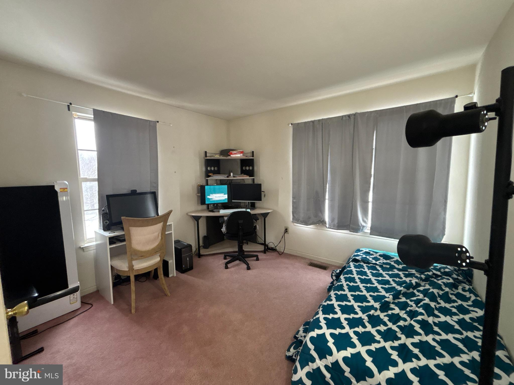 WATERFORD GREENE - Residential