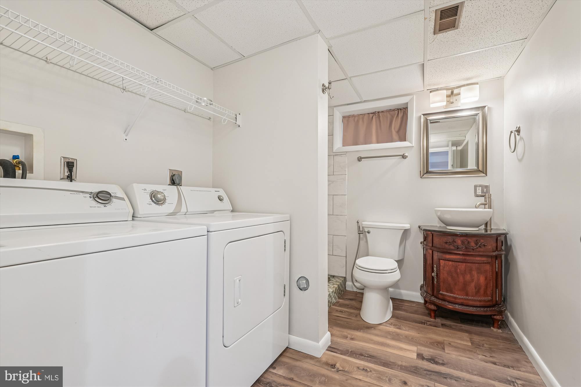 SPRINGBROOK MANOR - Residential