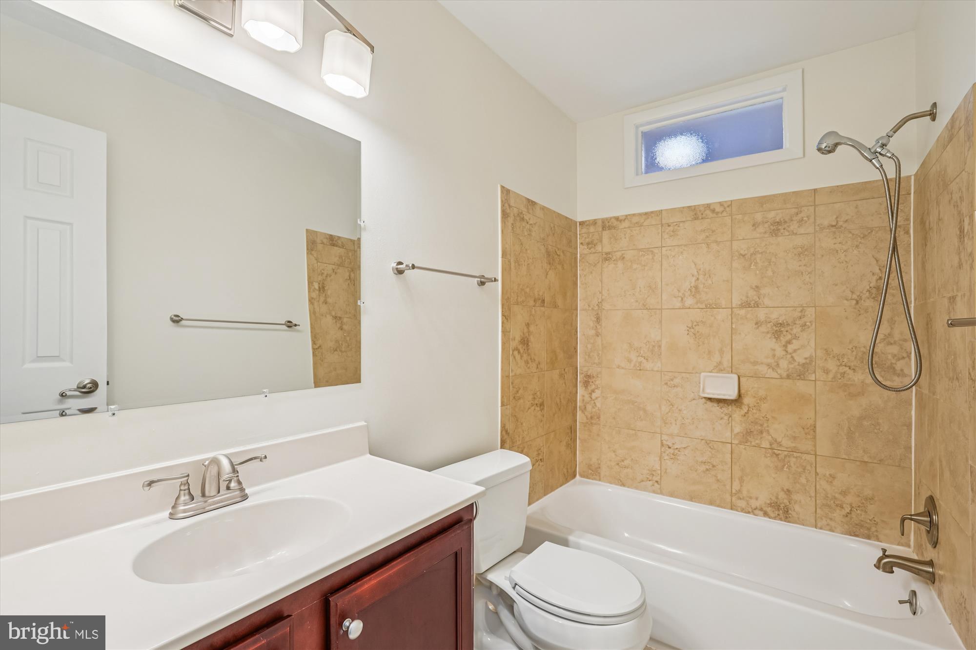 SPRINGBROOK MANOR - Residential