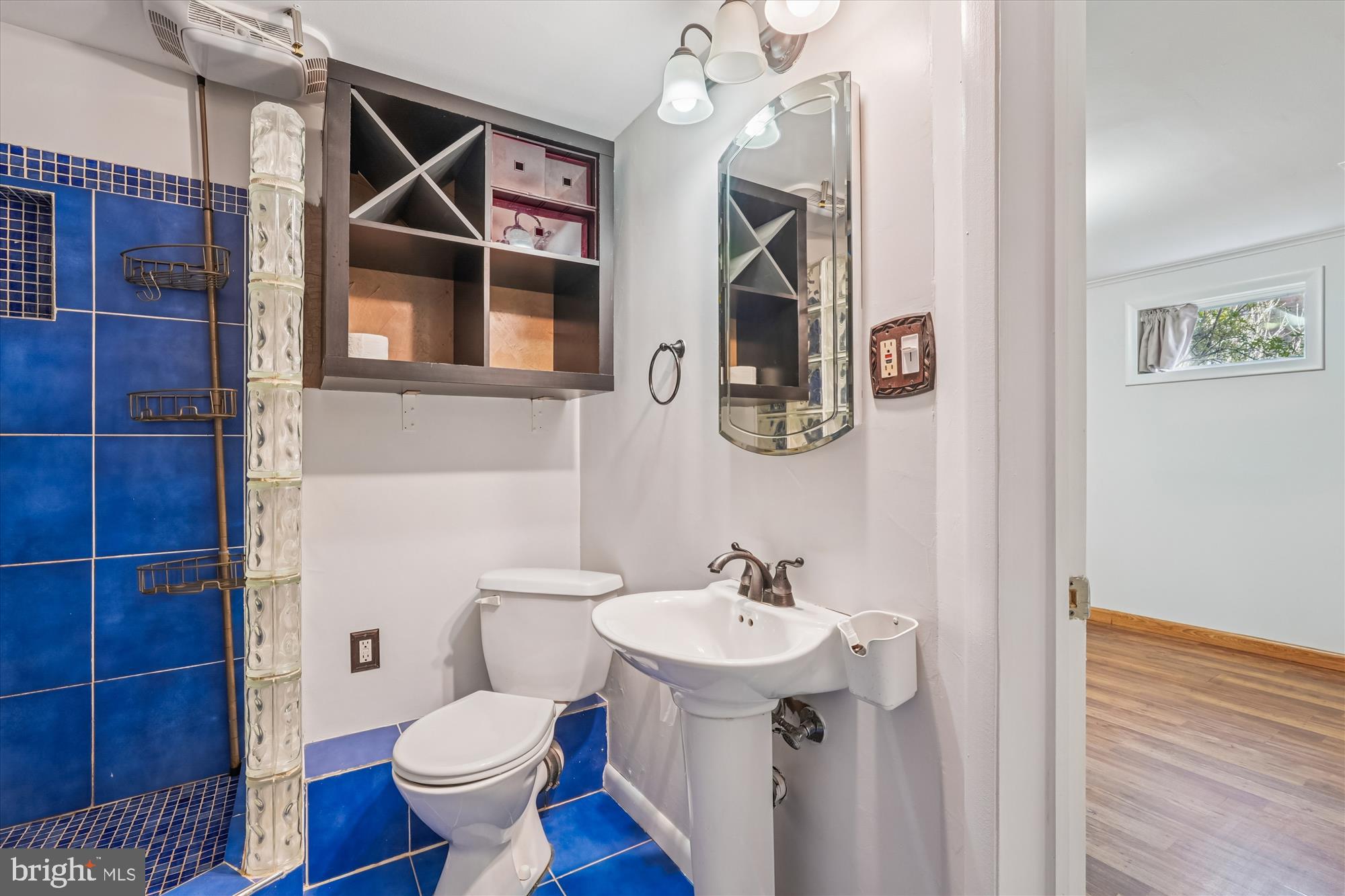 SPRINGBROOK MANOR - Residential