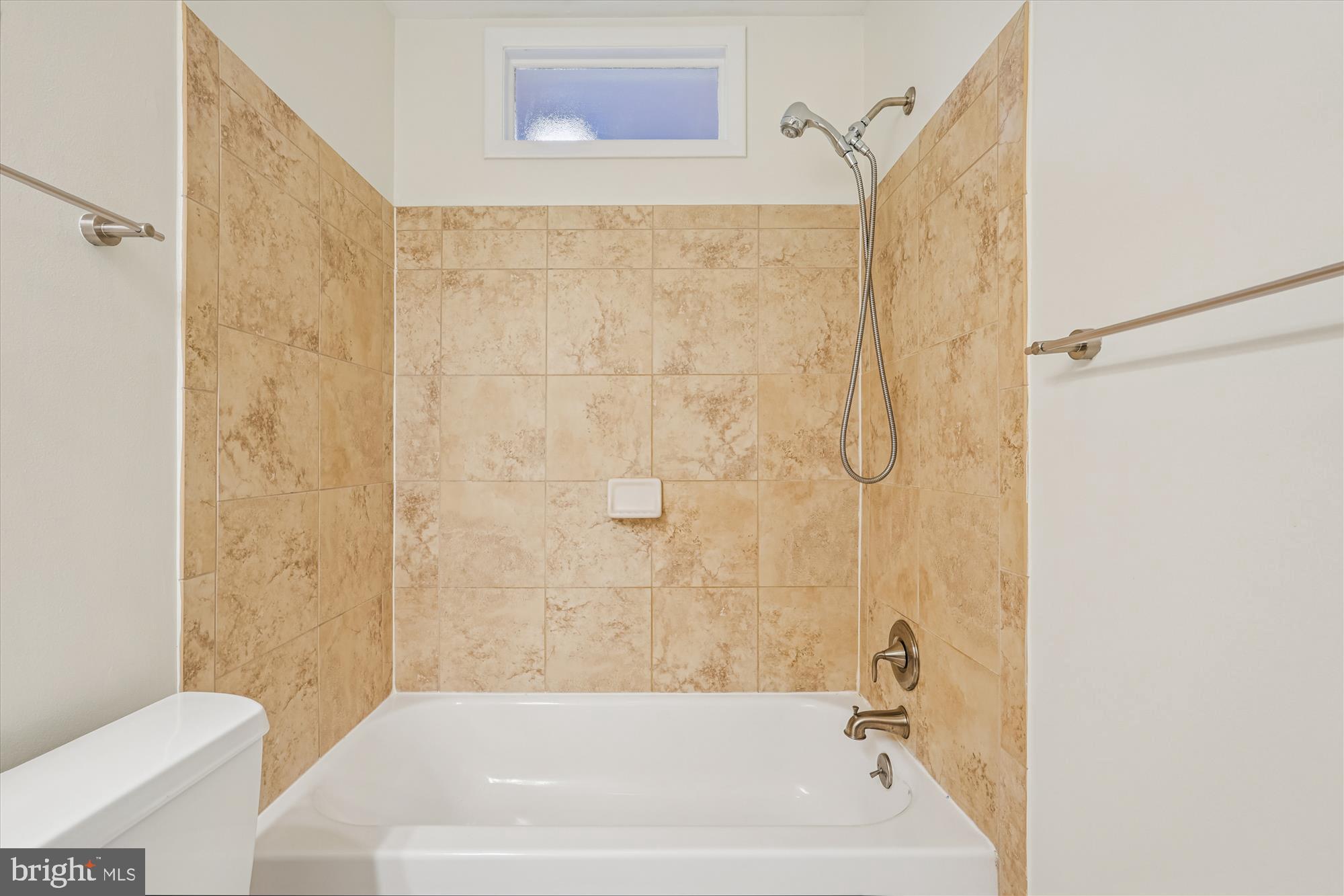 SPRINGBROOK MANOR - Residential