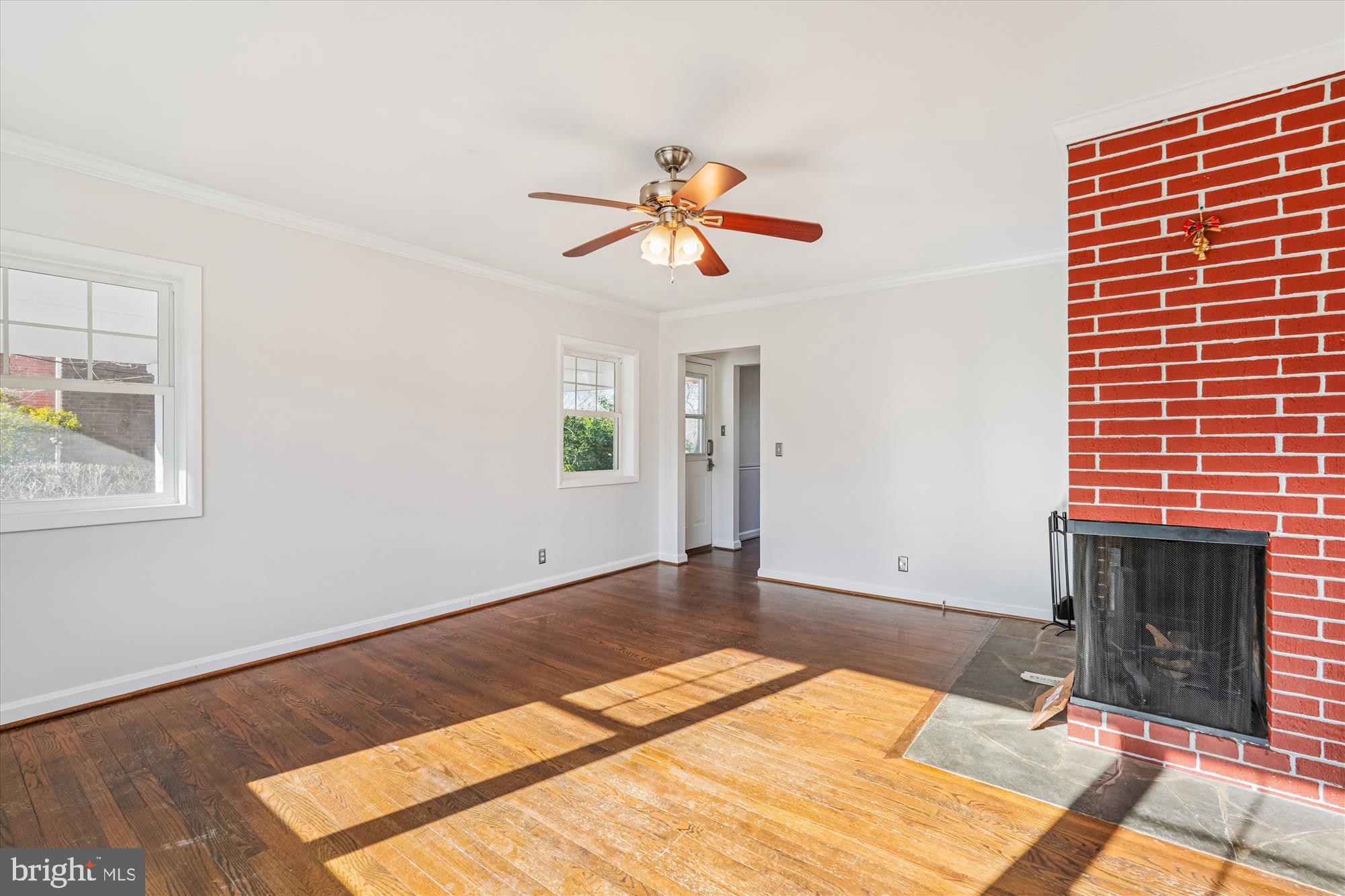 SPRINGBROOK MANOR - Residential