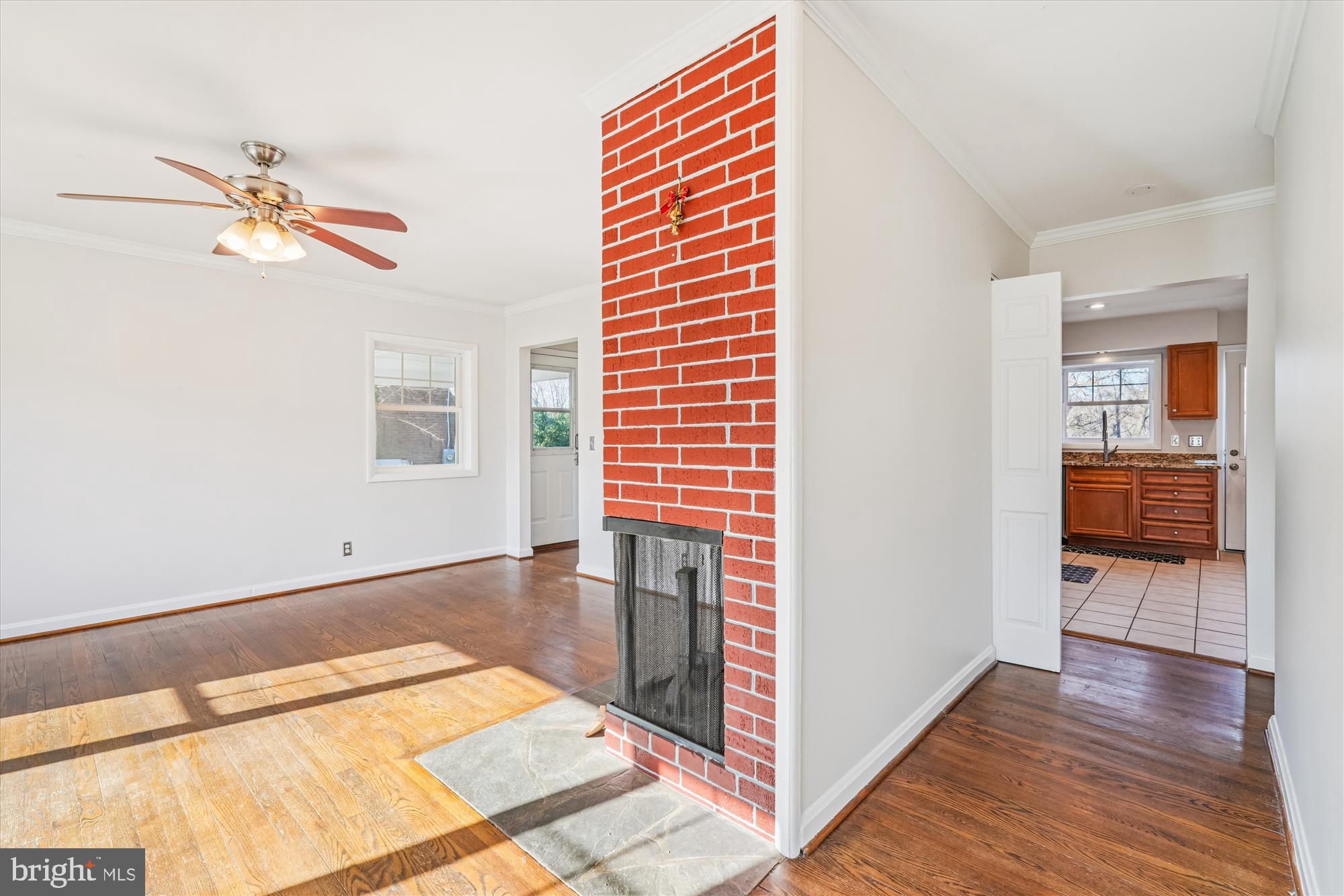 SPRINGBROOK MANOR - Residential