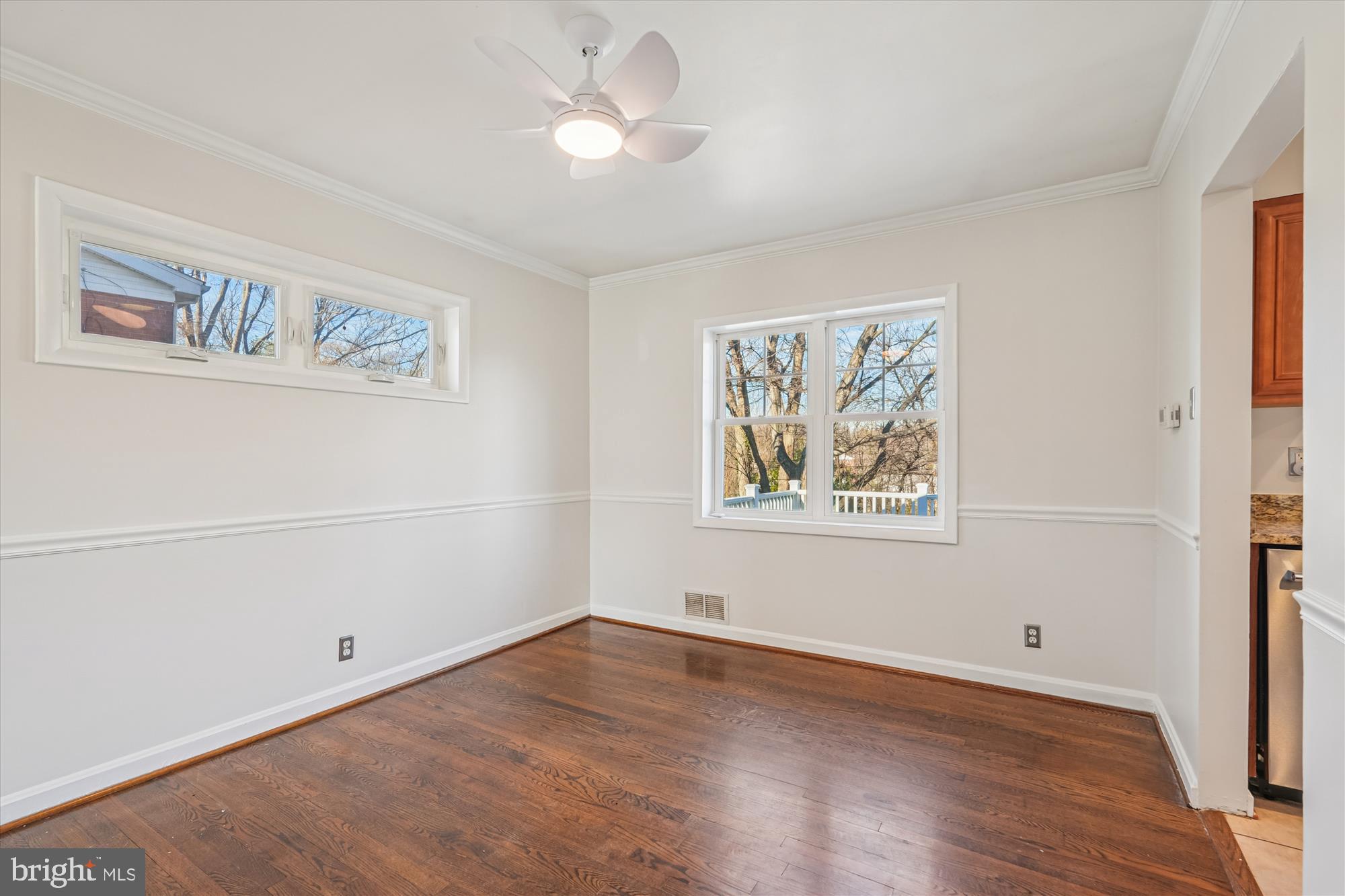 SPRINGBROOK MANOR - Residential