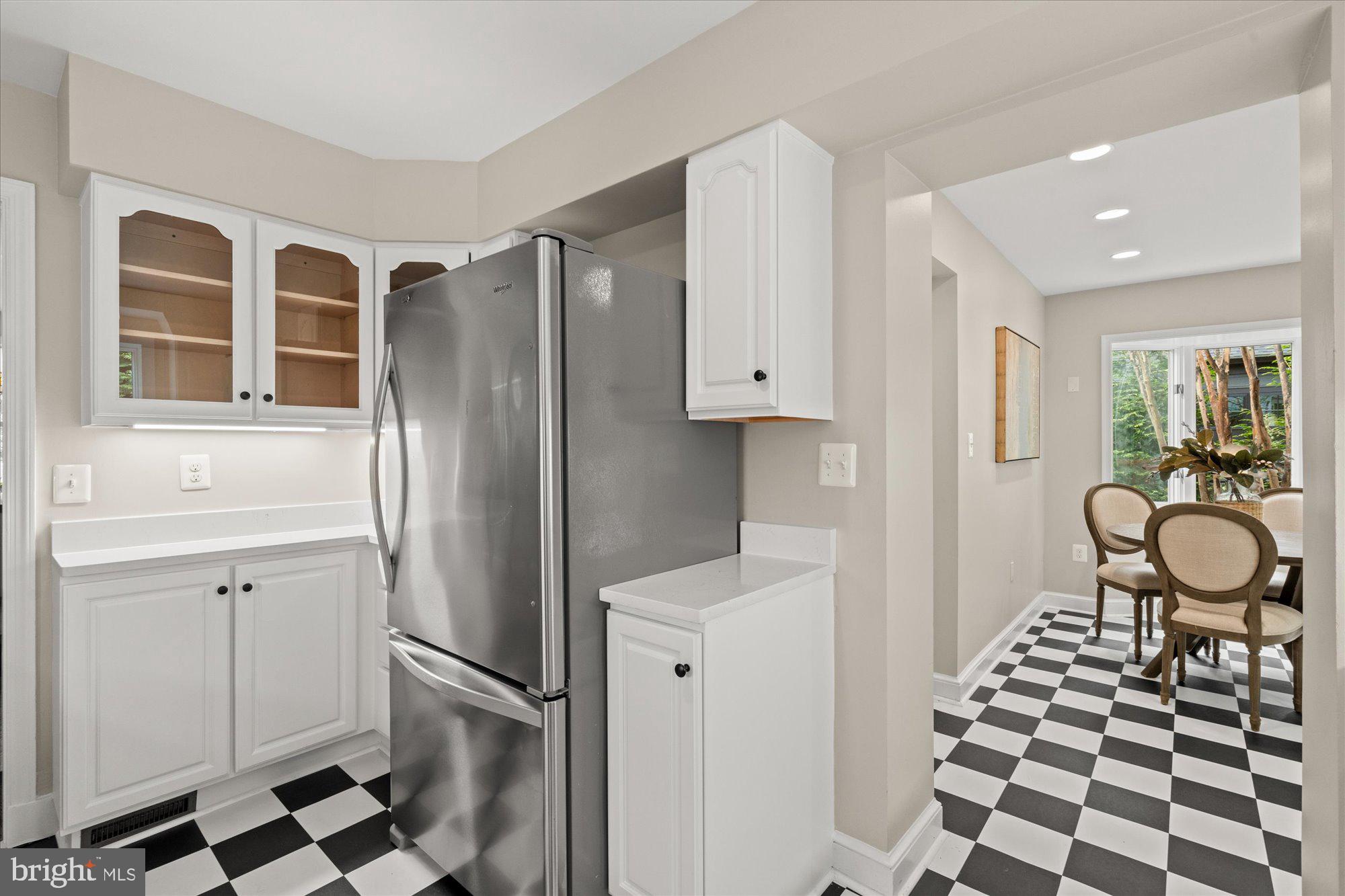 BRADLEY HILLS - Residential