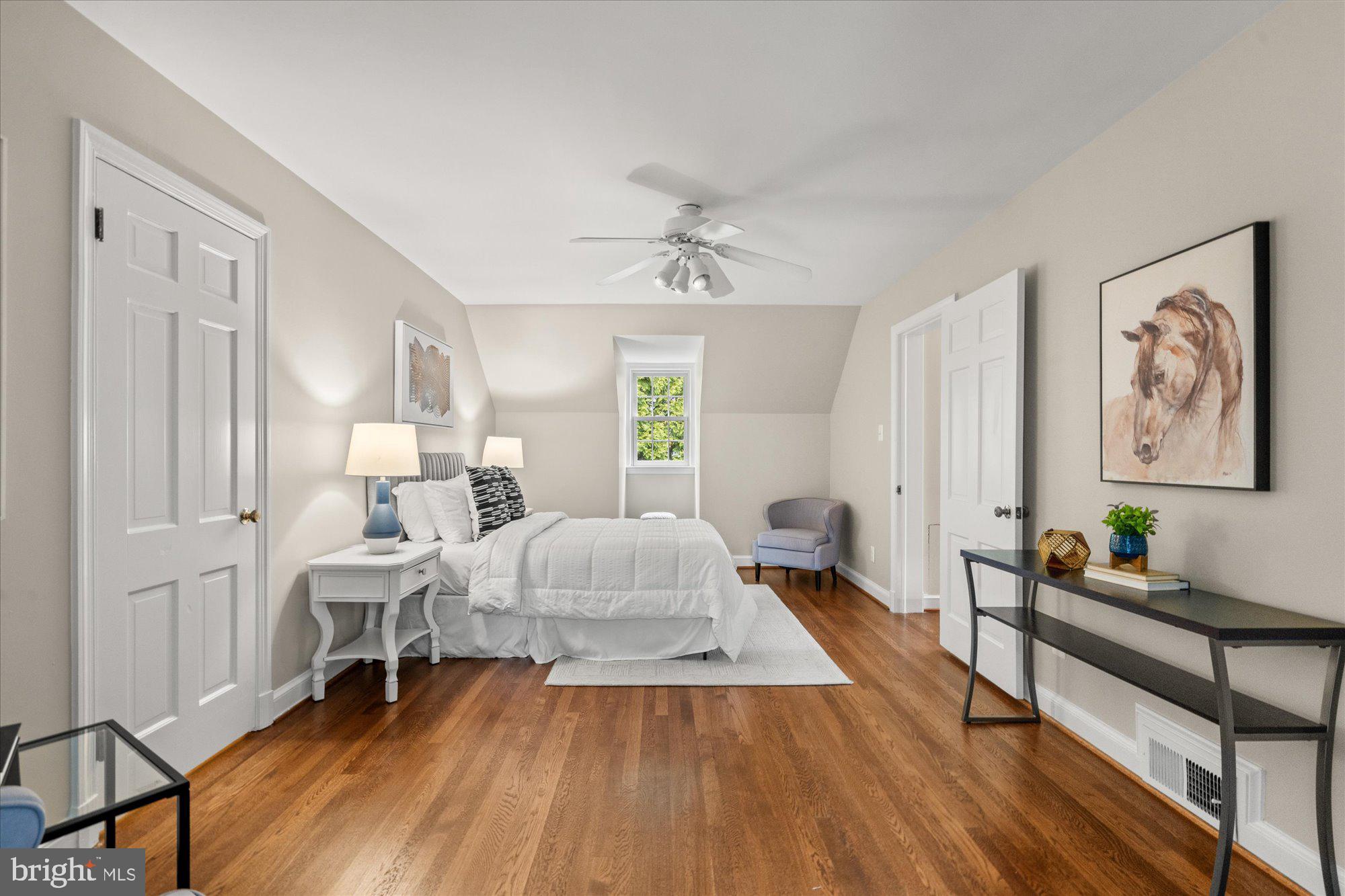 BRADLEY HILLS - Residential