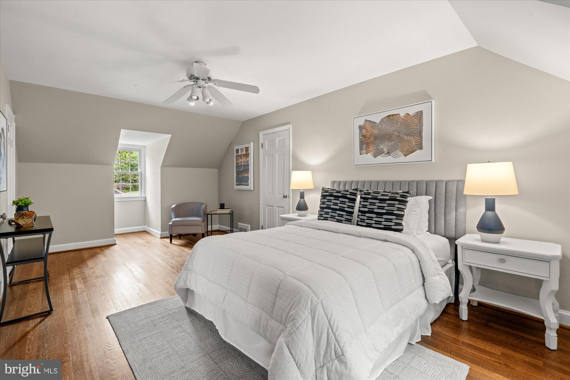 BRADLEY HILLS - Residential