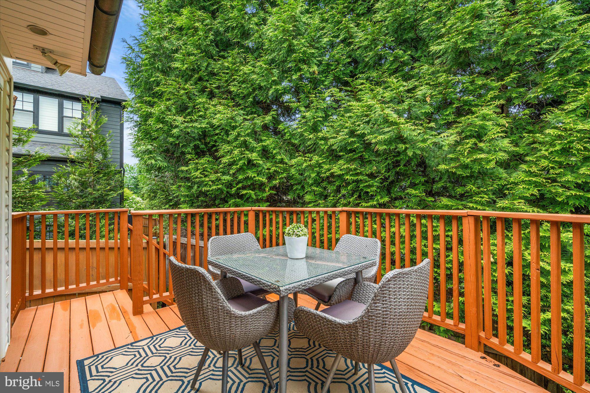 BRADLEY HILLS - Residential