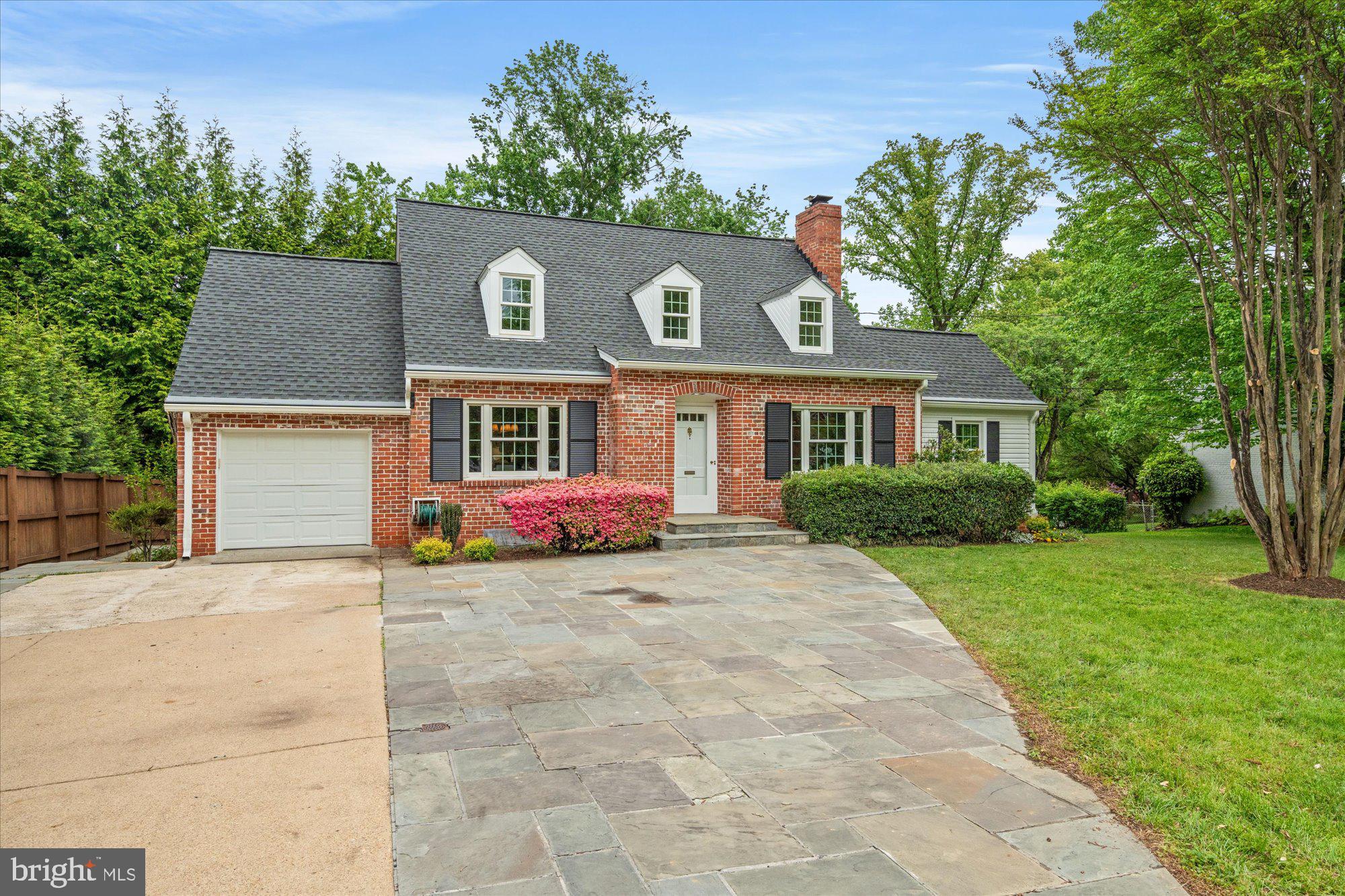 5511 BRADLEY BOULEVARD