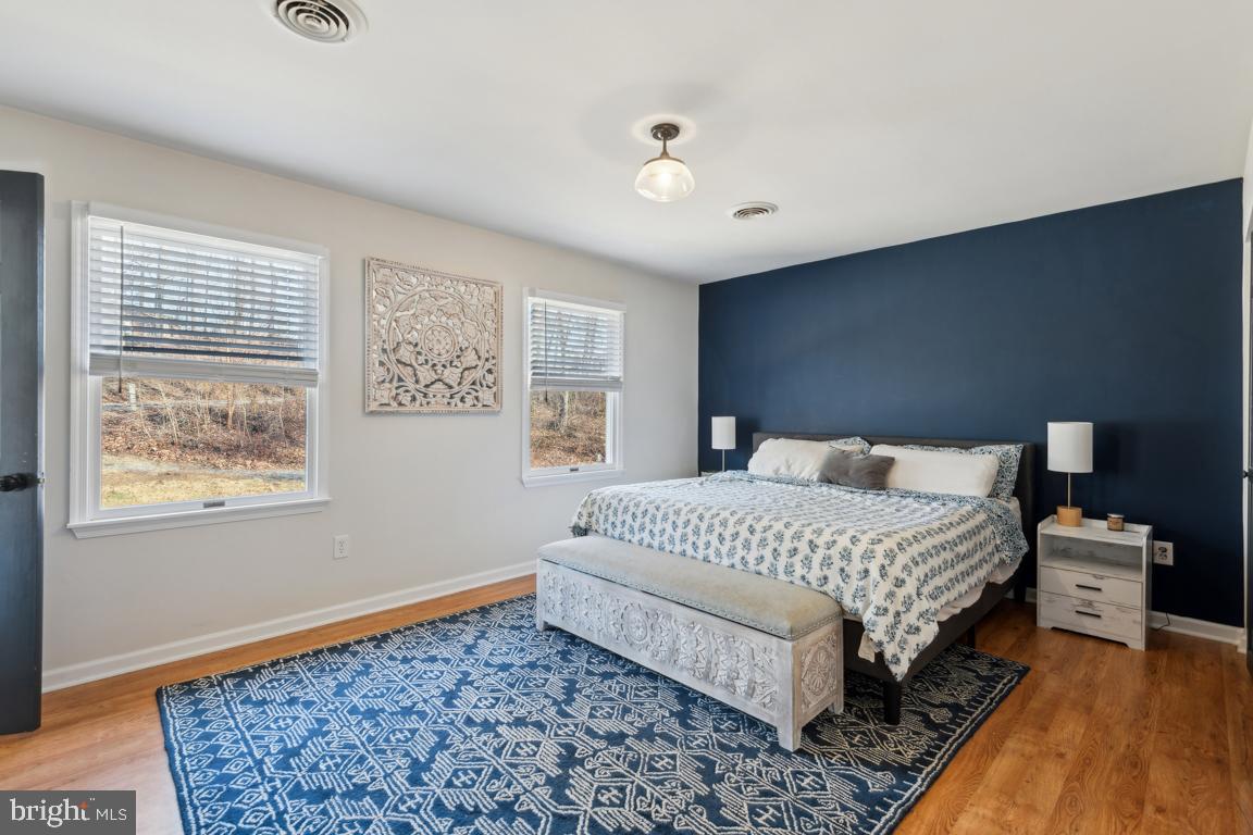 FROCKS SHADY HILL - Residential