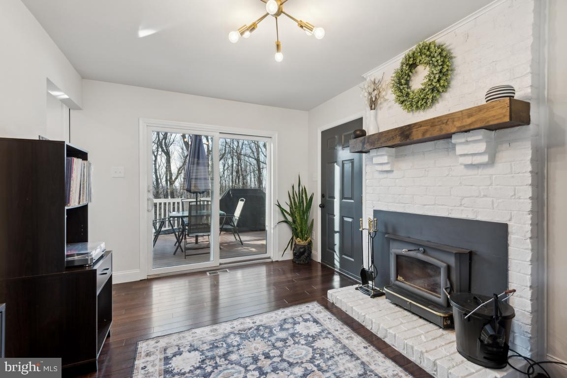 FROCKS SHADY HILL - Residential