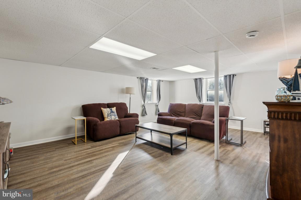 FROCKS SHADY HILL - Residential