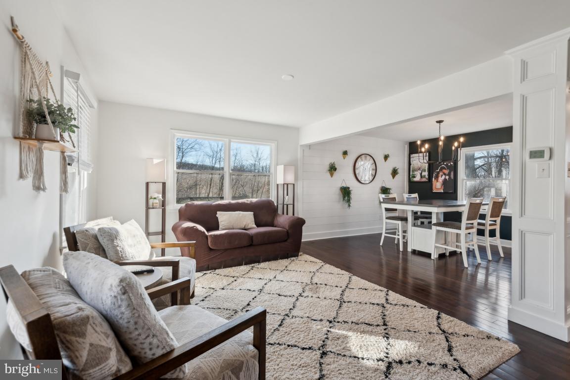 FROCKS SHADY HILL - Residential