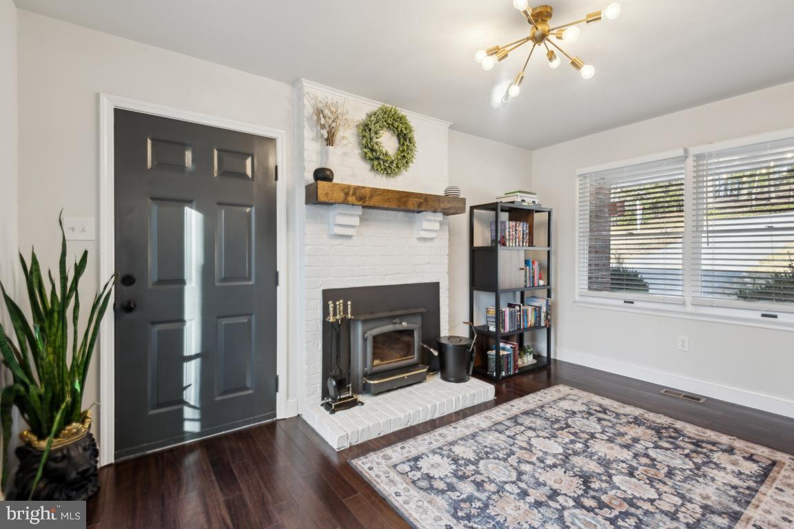 FROCKS SHADY HILL - Residential