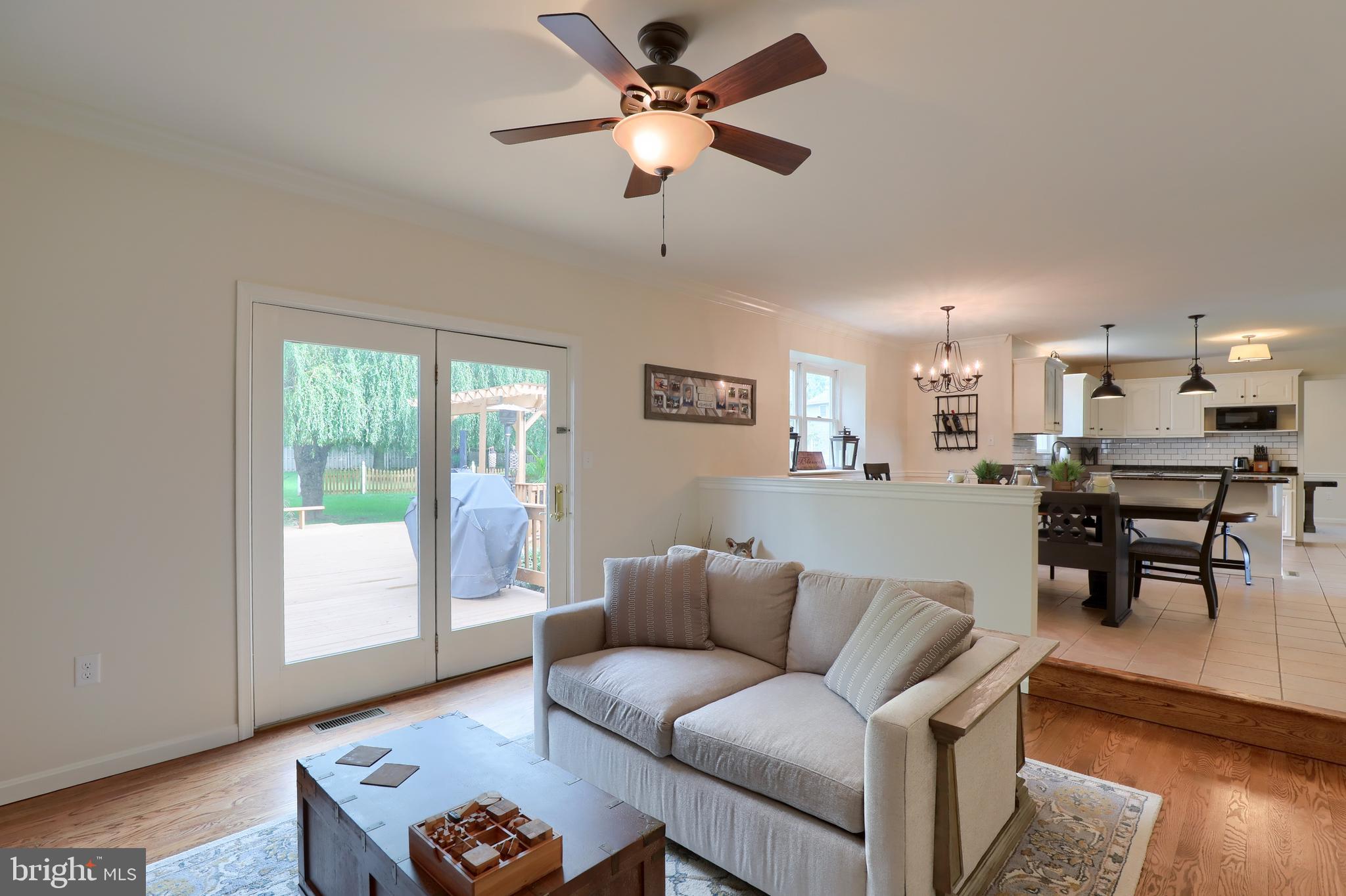 LEOLA WEST - Residential