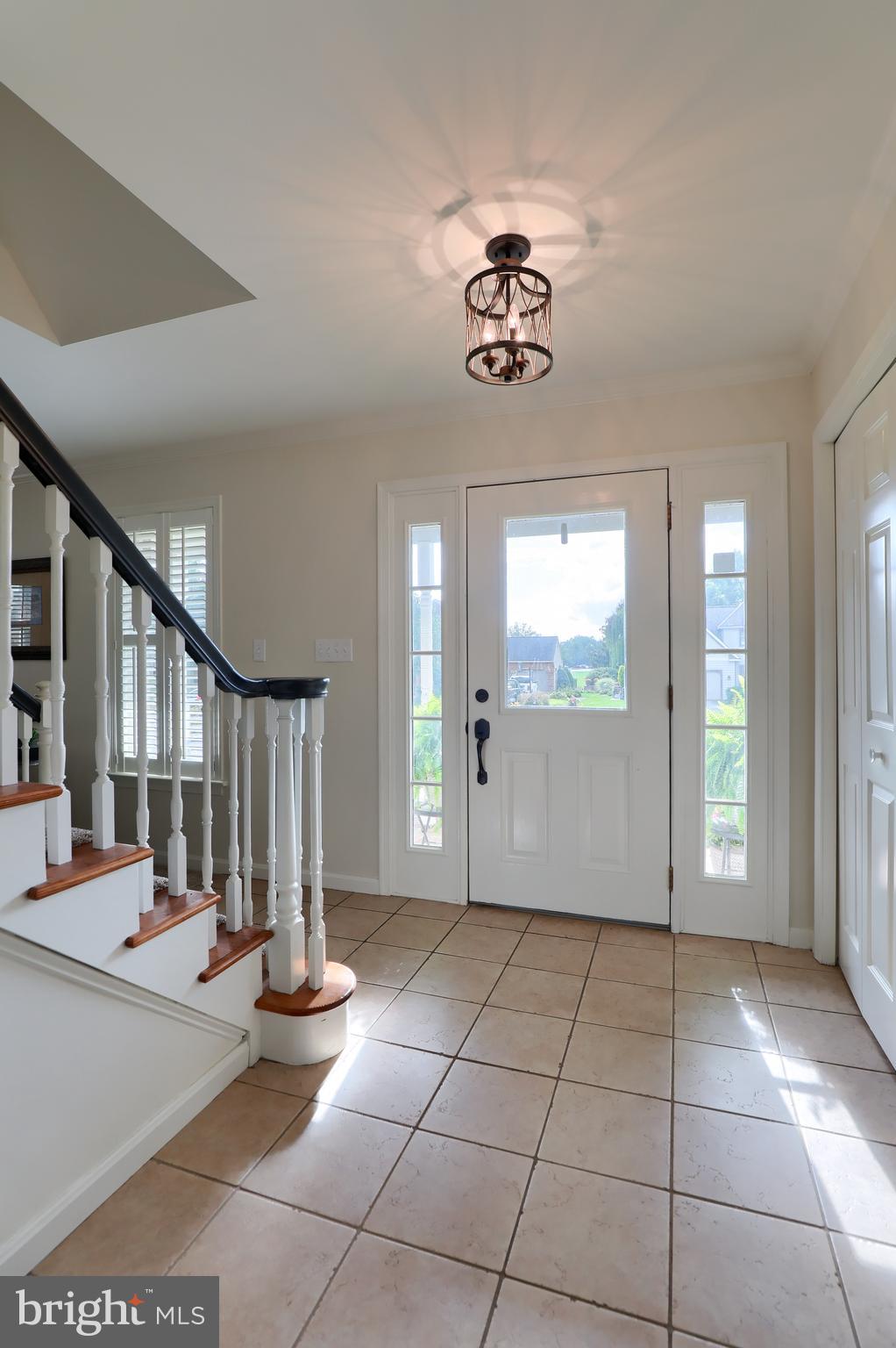 LEOLA WEST - Residential