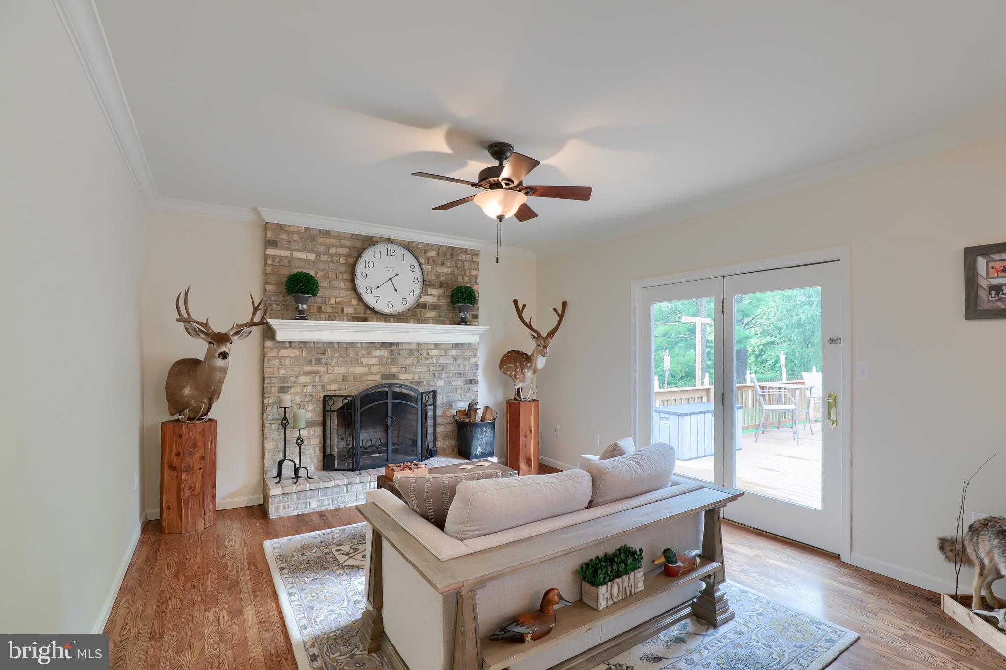 LEOLA WEST - Residential