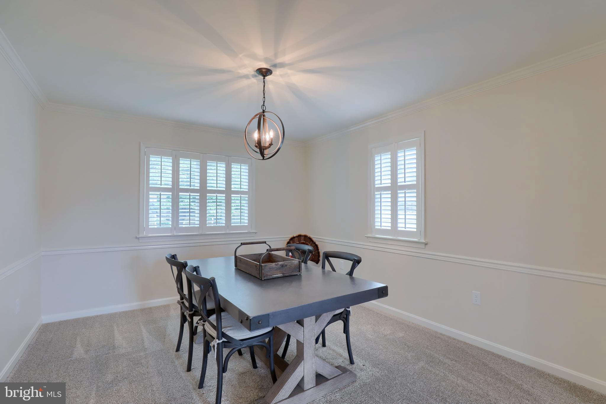 LEOLA WEST - Residential