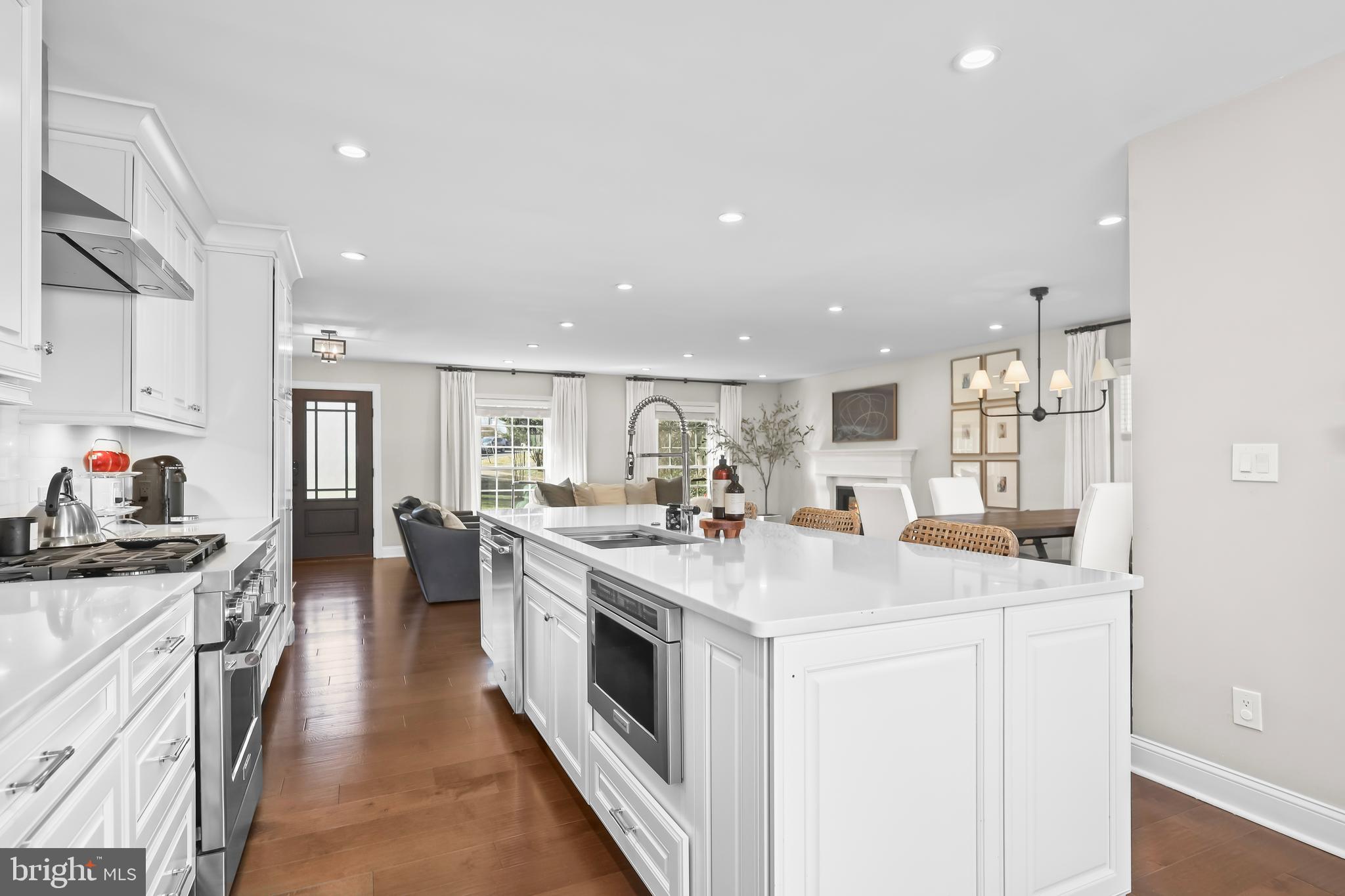 BARCROFT WOODS - Residential