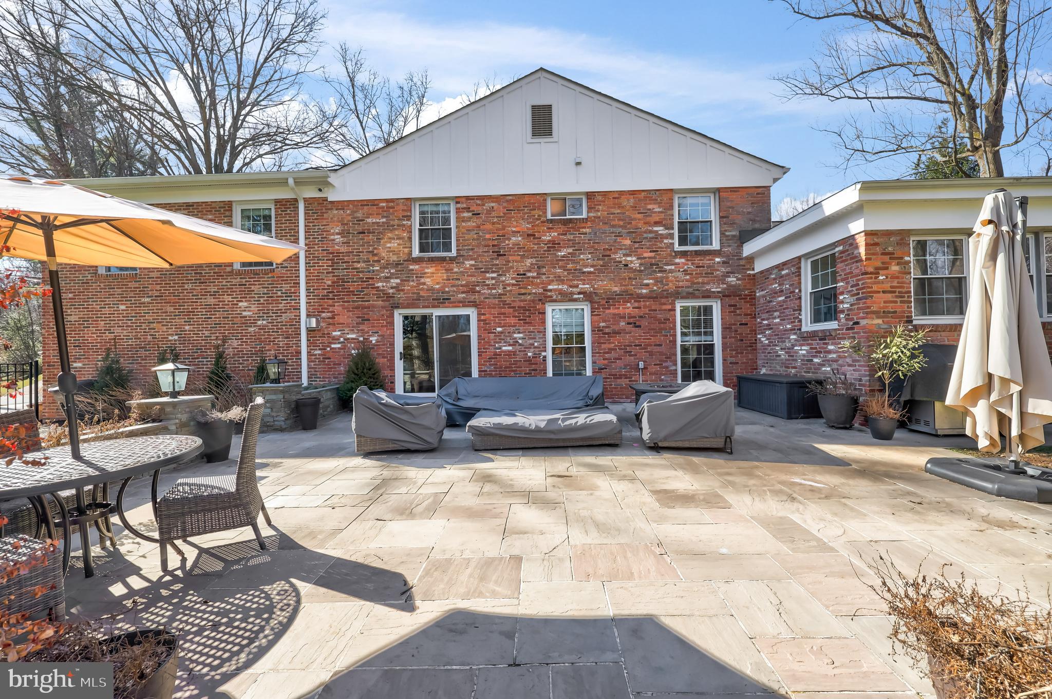 BARCROFT WOODS - Residential