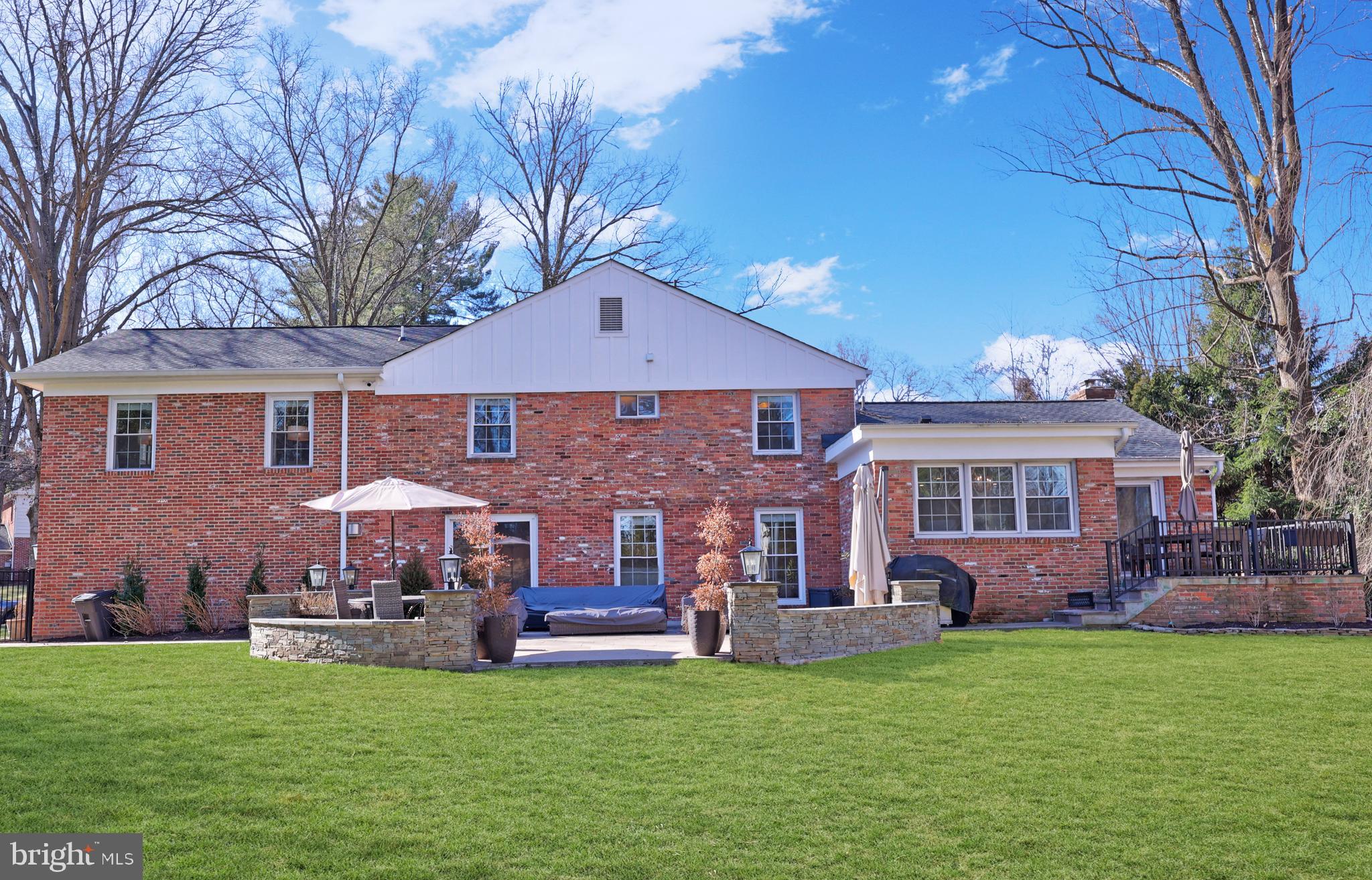 BARCROFT WOODS - Residential